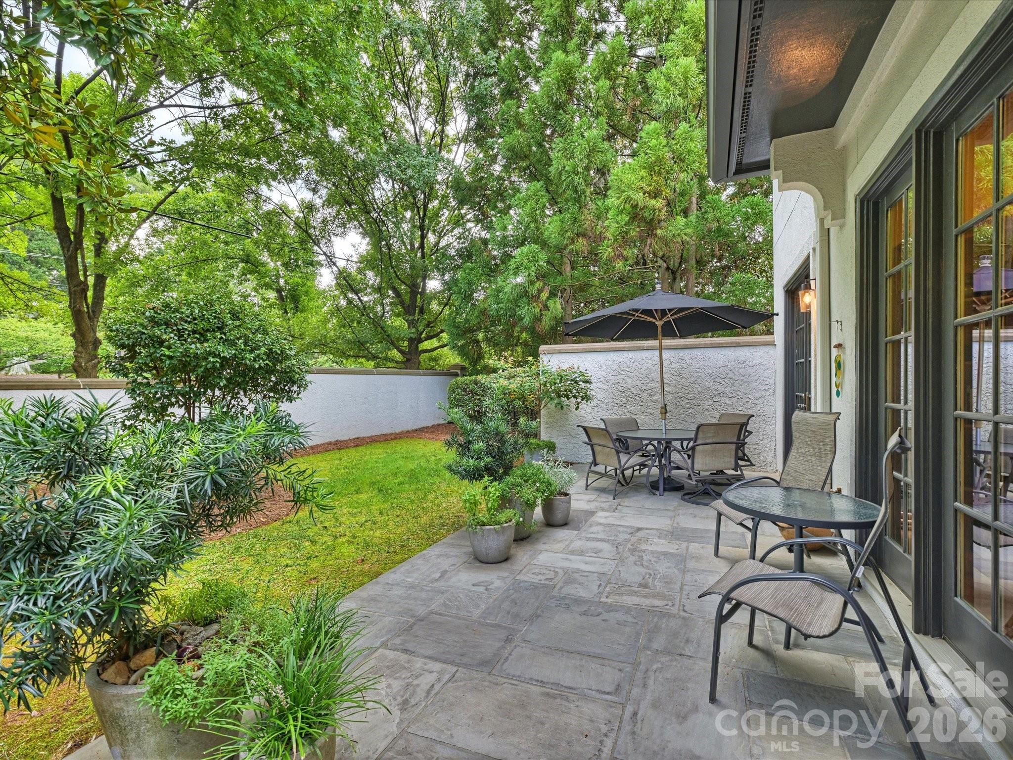 306 Wendover Heights Circle Property Photo 20