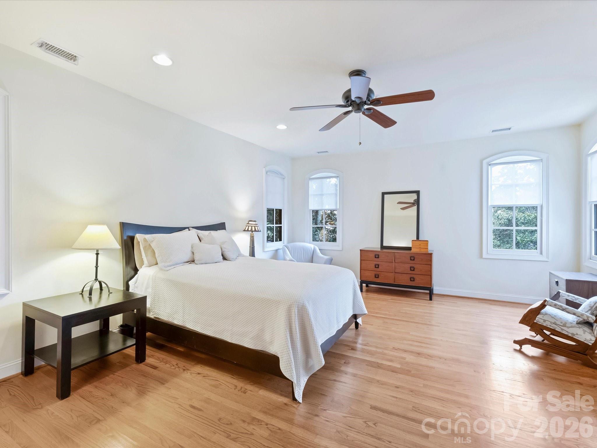 306 Wendover Heights Circle Property Photo 24