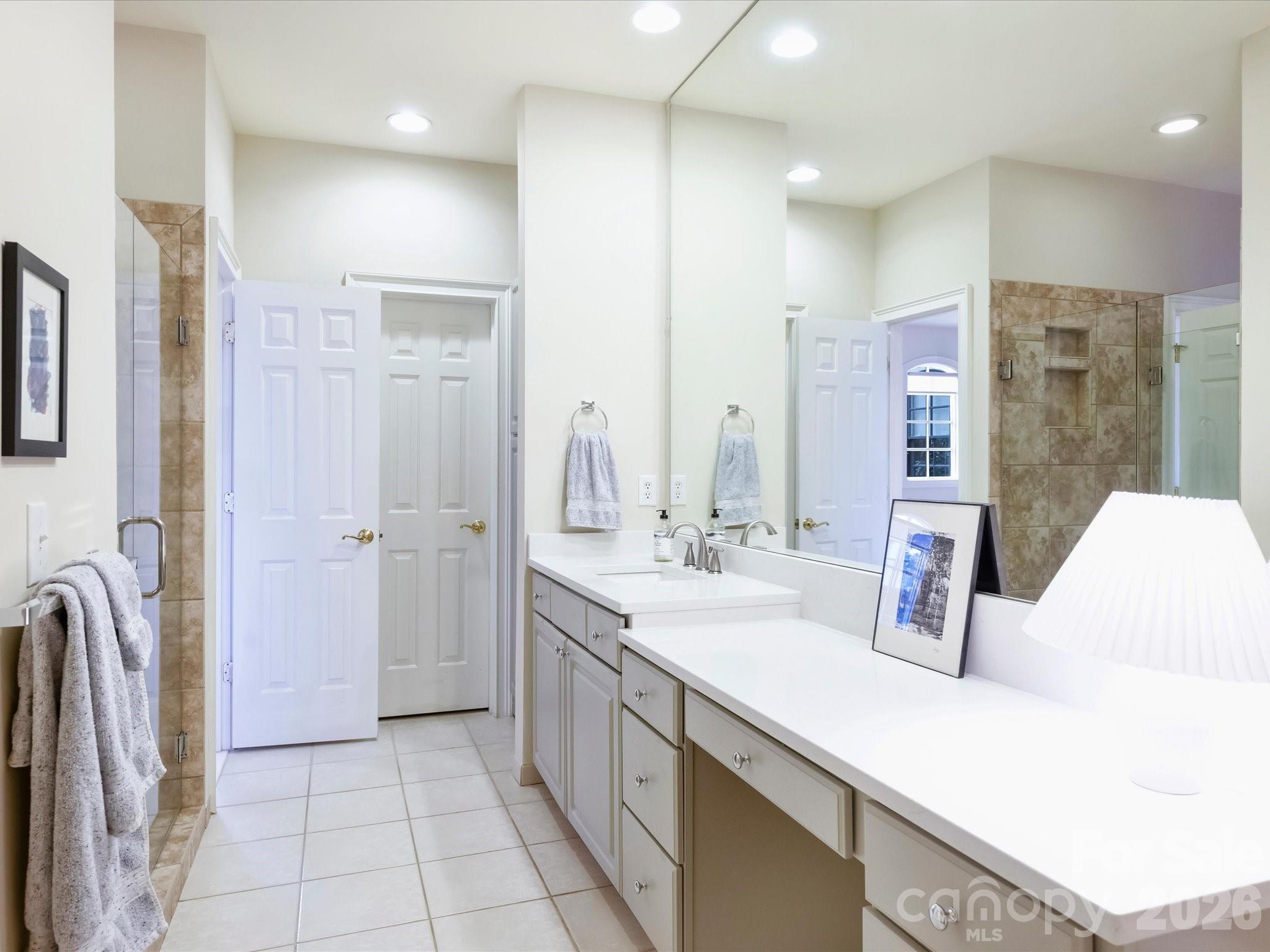 306 Wendover Heights Circle Property Photo 27