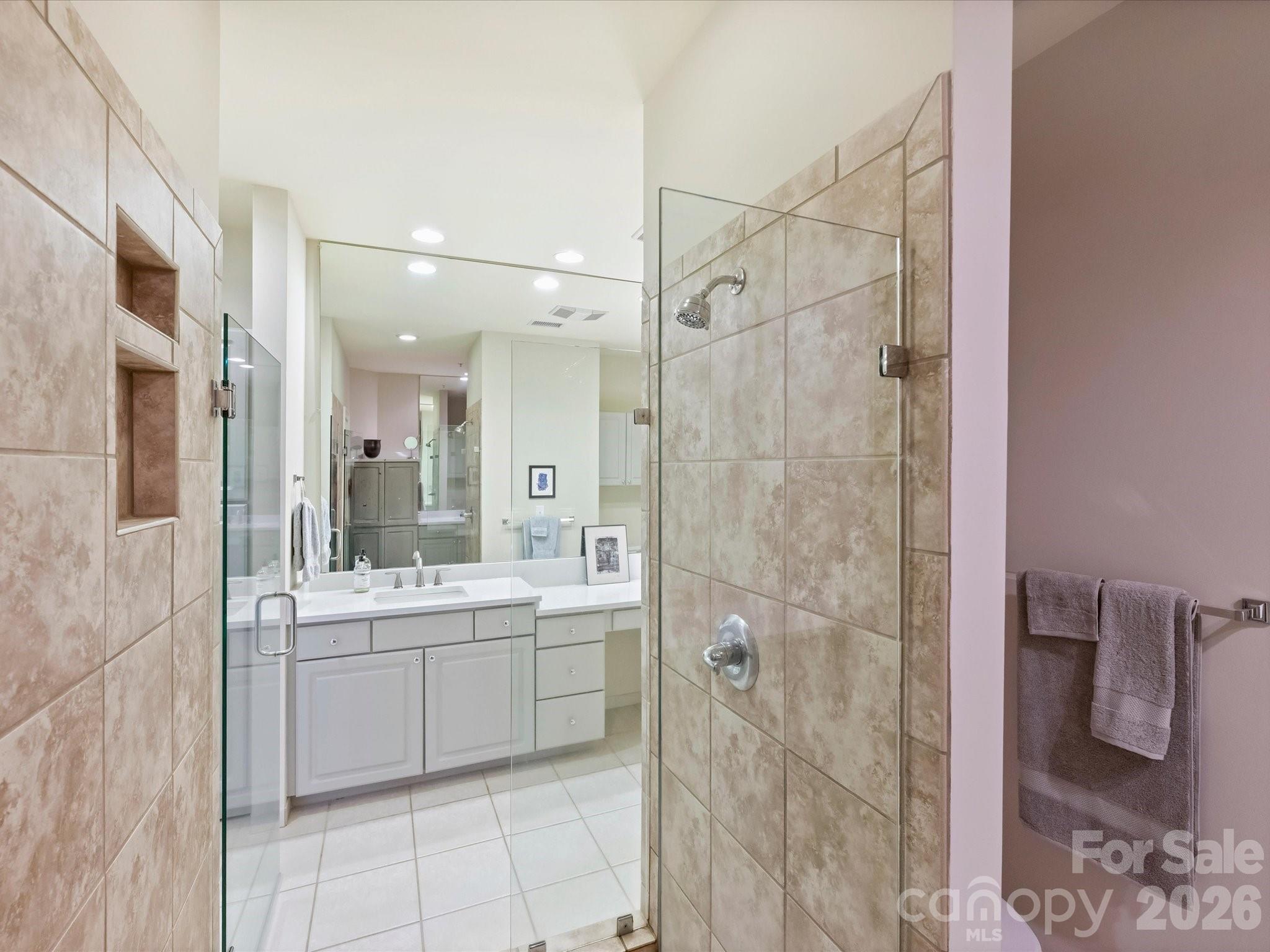 306 Wendover Heights Circle Property Photo 29