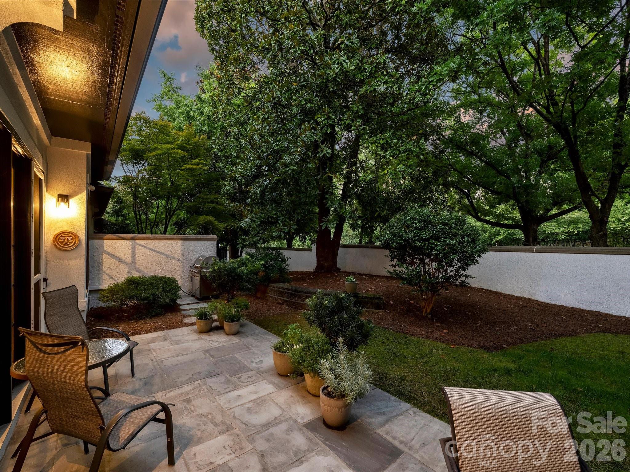 306 Wendover Heights Circle Property Photo 40