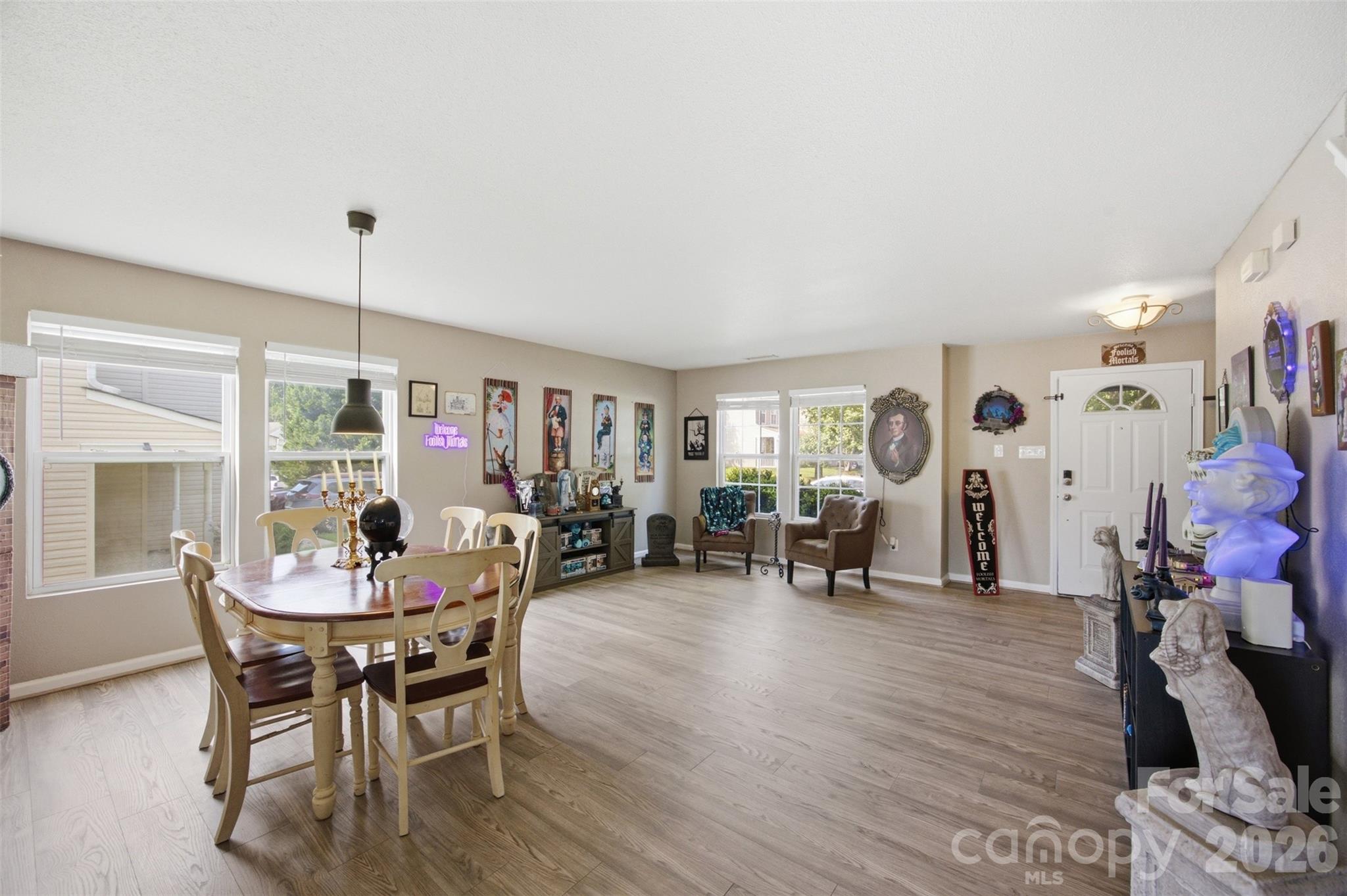 1106 Rainier Lane Property Photo 4
