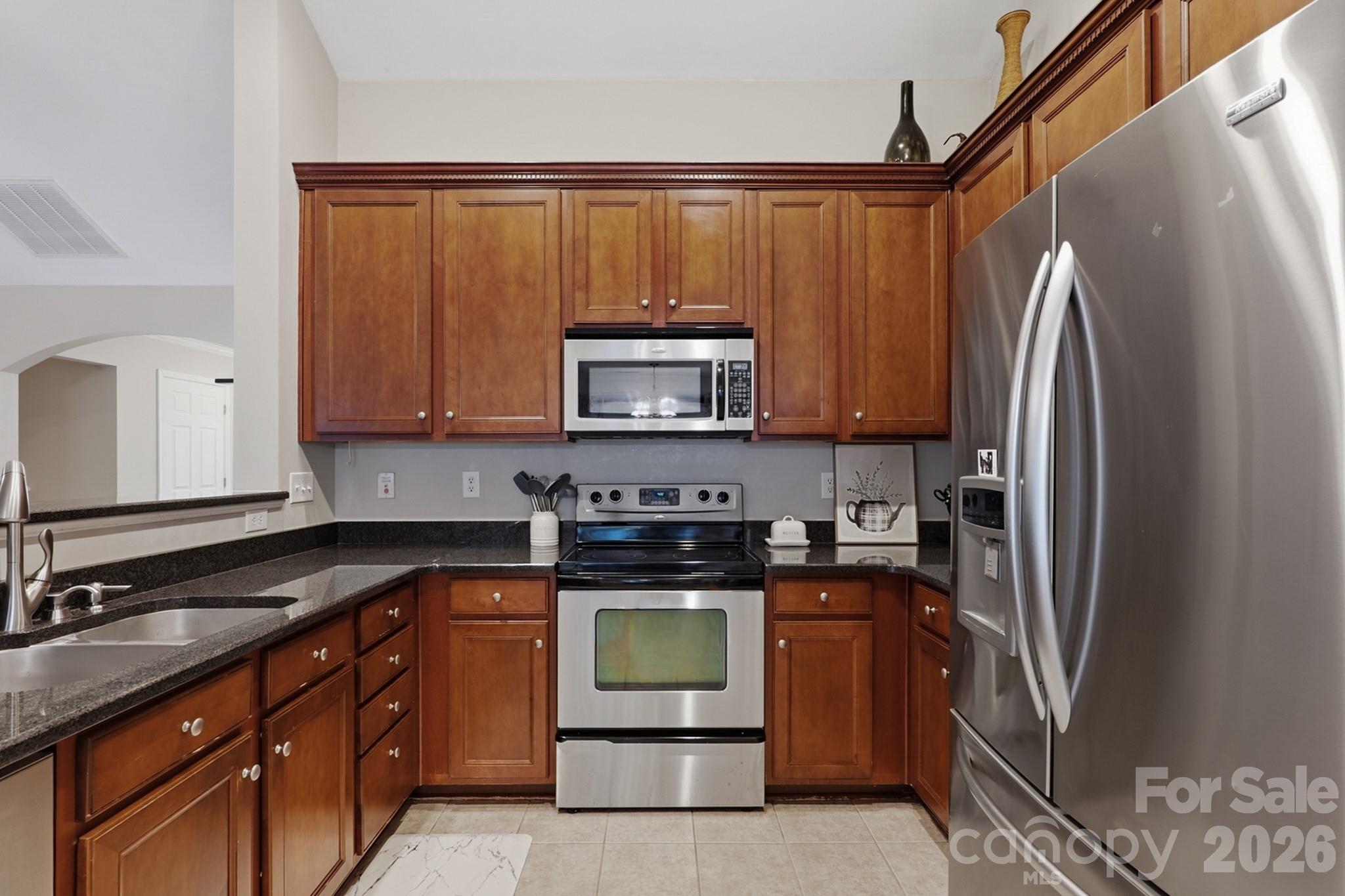 4311 Wiregrass Road Property Photo 11