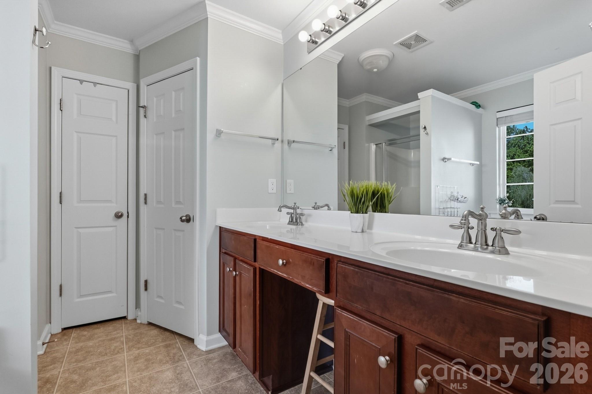 4311 Wiregrass Road Property Photo 18