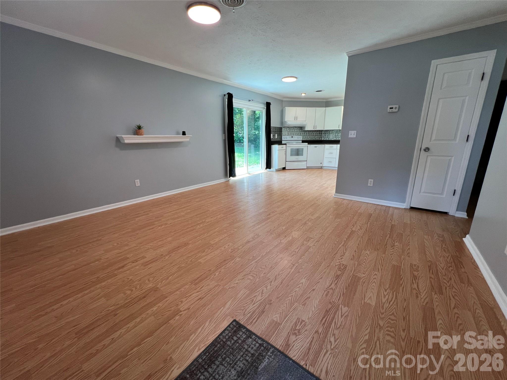 714 Farmington Circle Property Photo 7