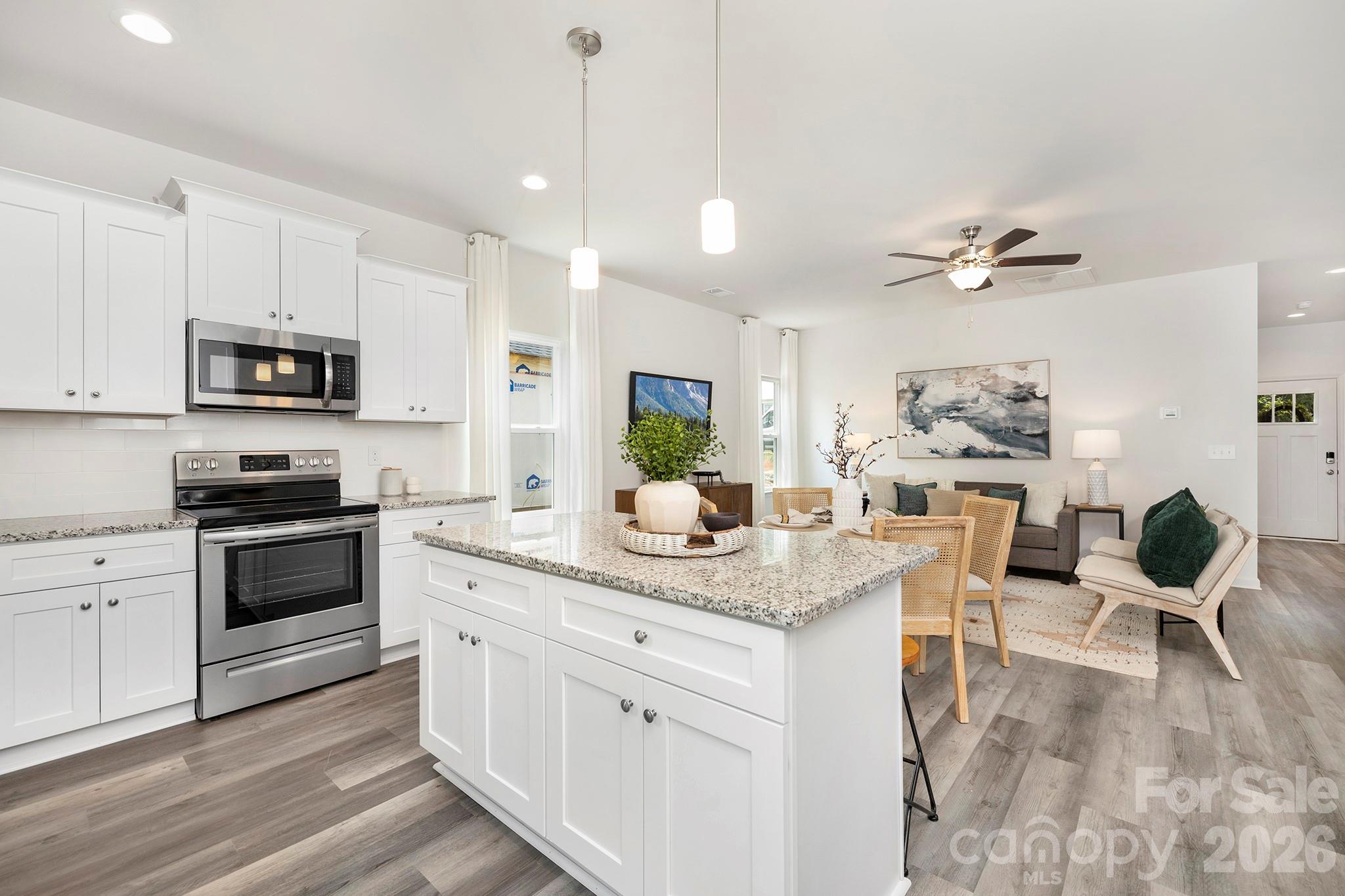 613 E Ratchford Avenue Property Photo 6