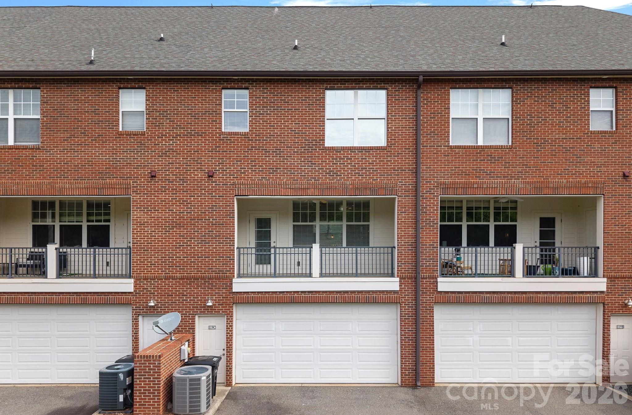 119 Steinbeck Way C Property Photo 32