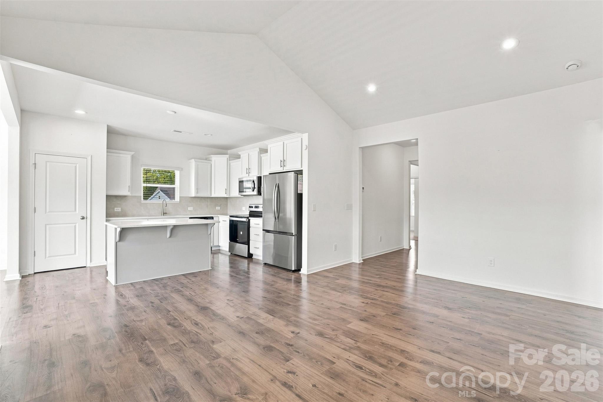 2502 Waverly Drive Property Photo 7