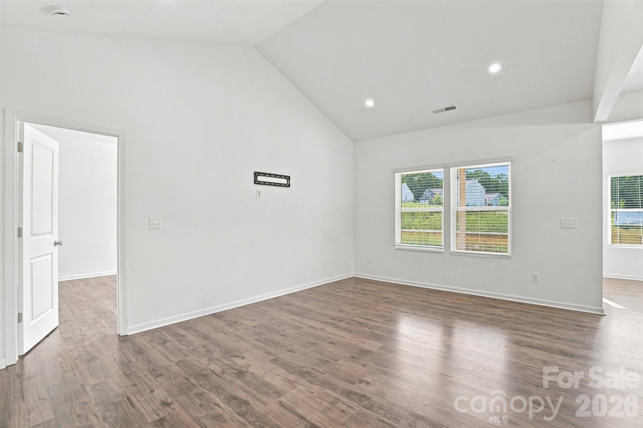 2502 Waverly Drive Property Photo 11