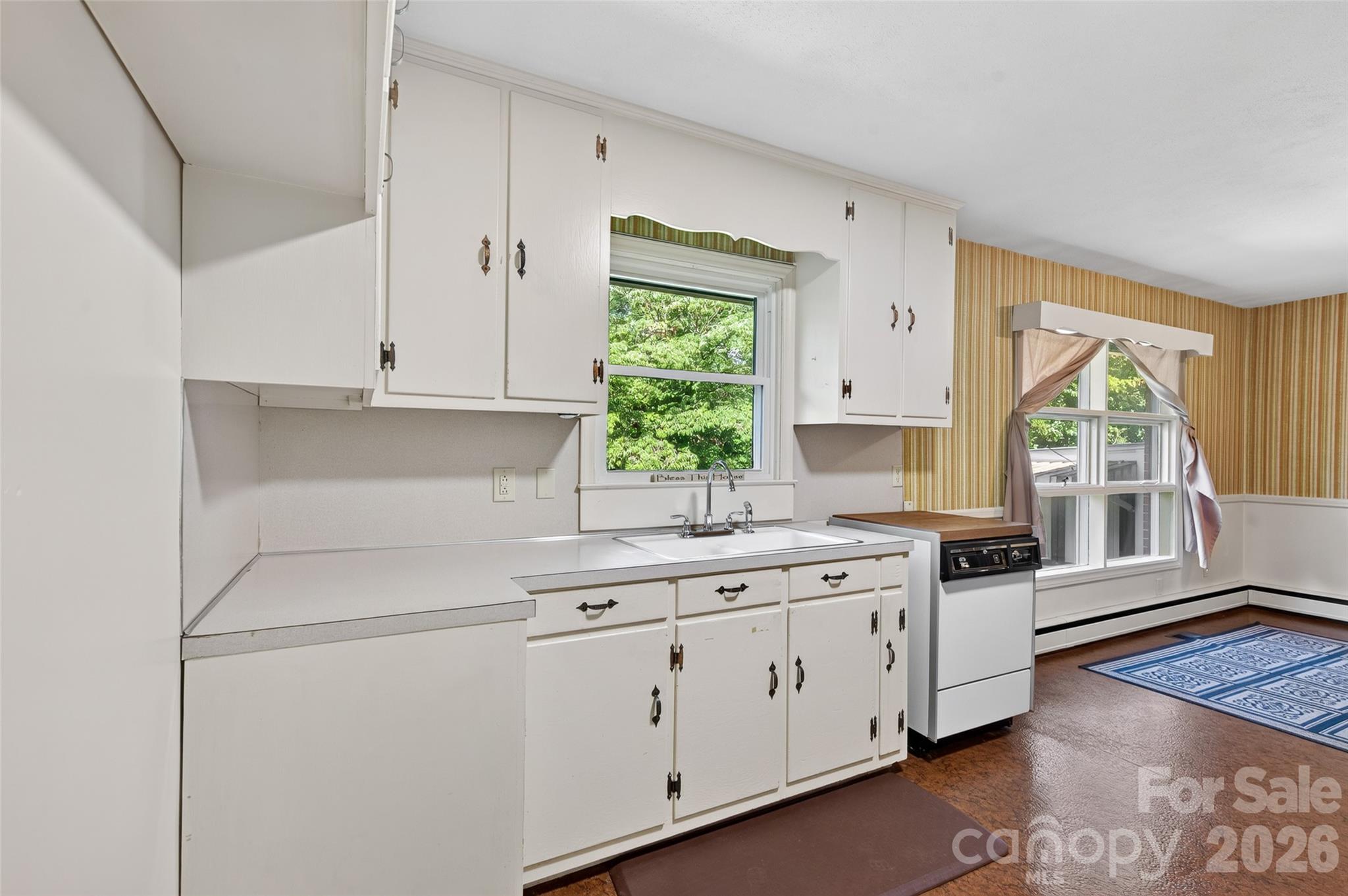 427 S Magnolia Street Property Photo 19
