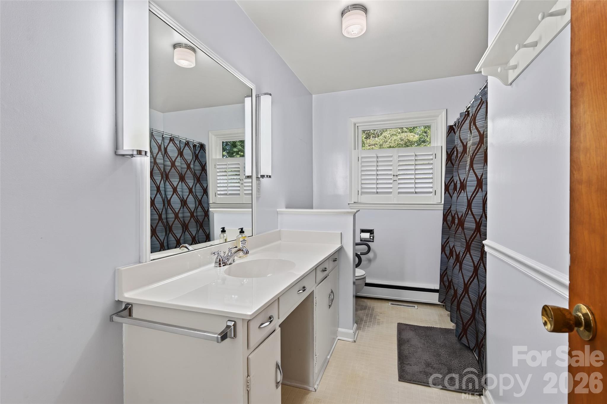 427 S Magnolia Street Property Photo 29