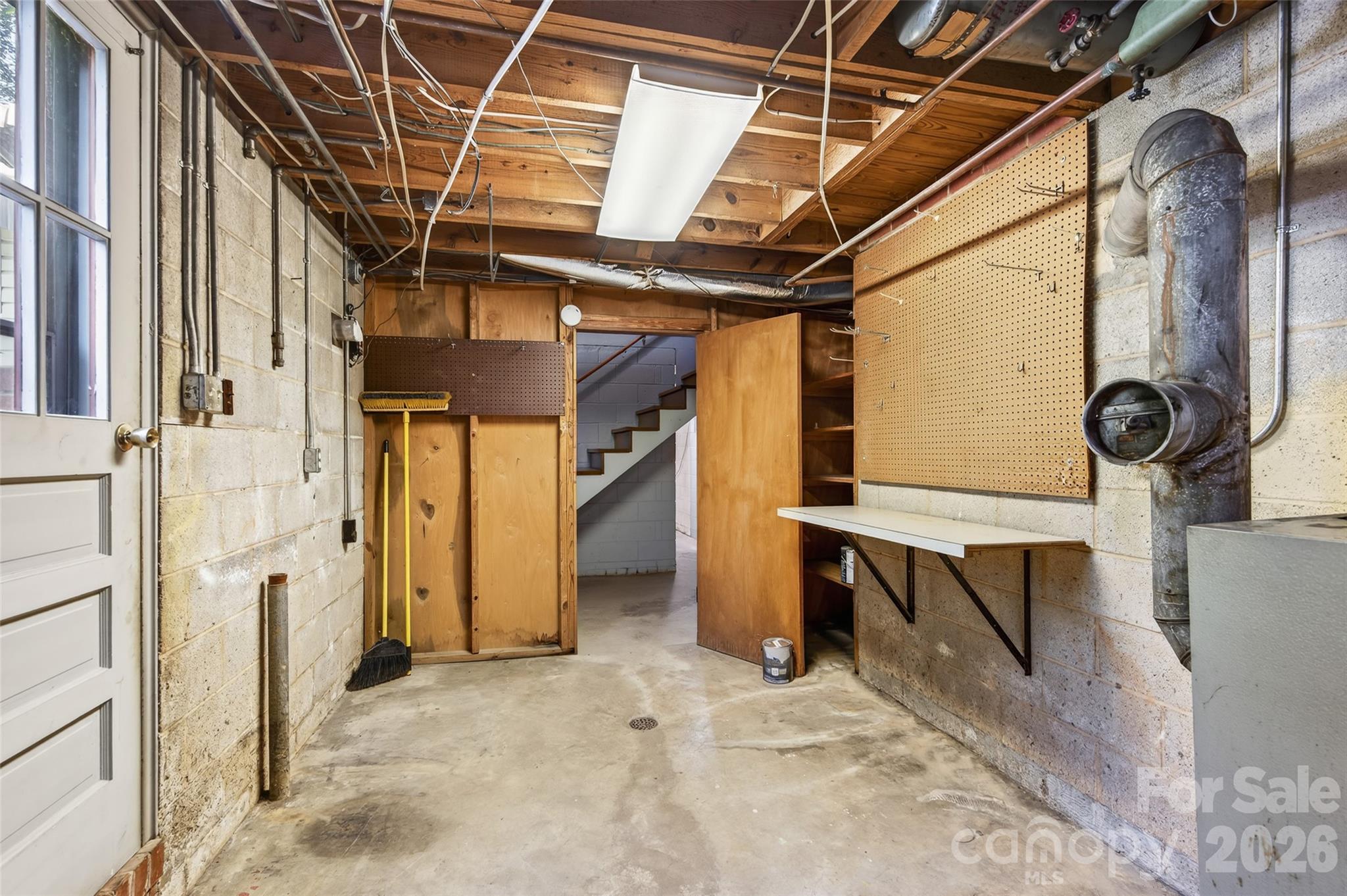 427 S Magnolia Street Property Photo 34