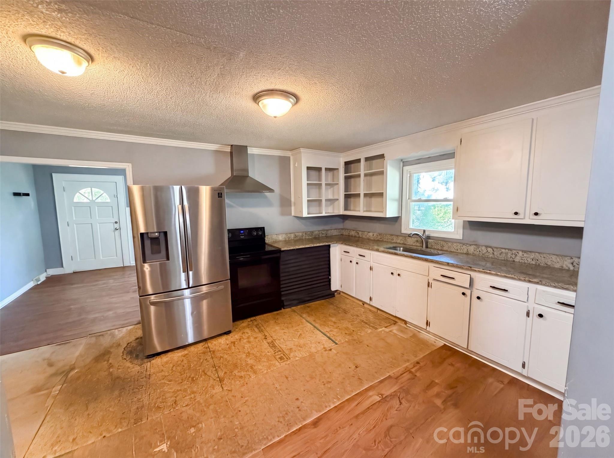 831 Fairview Street Property Photo 2
