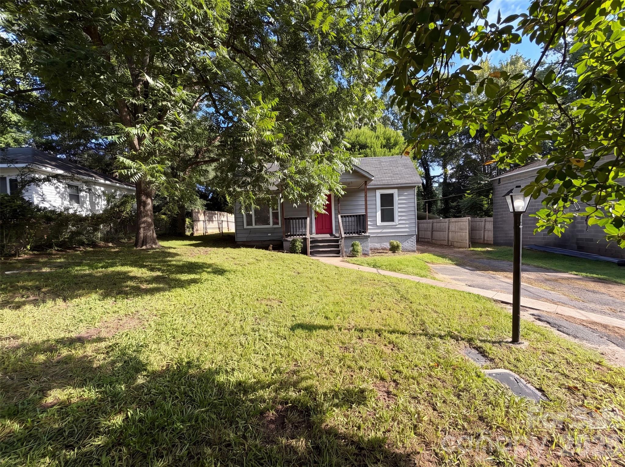 831 Fairview Street Property Photo 14