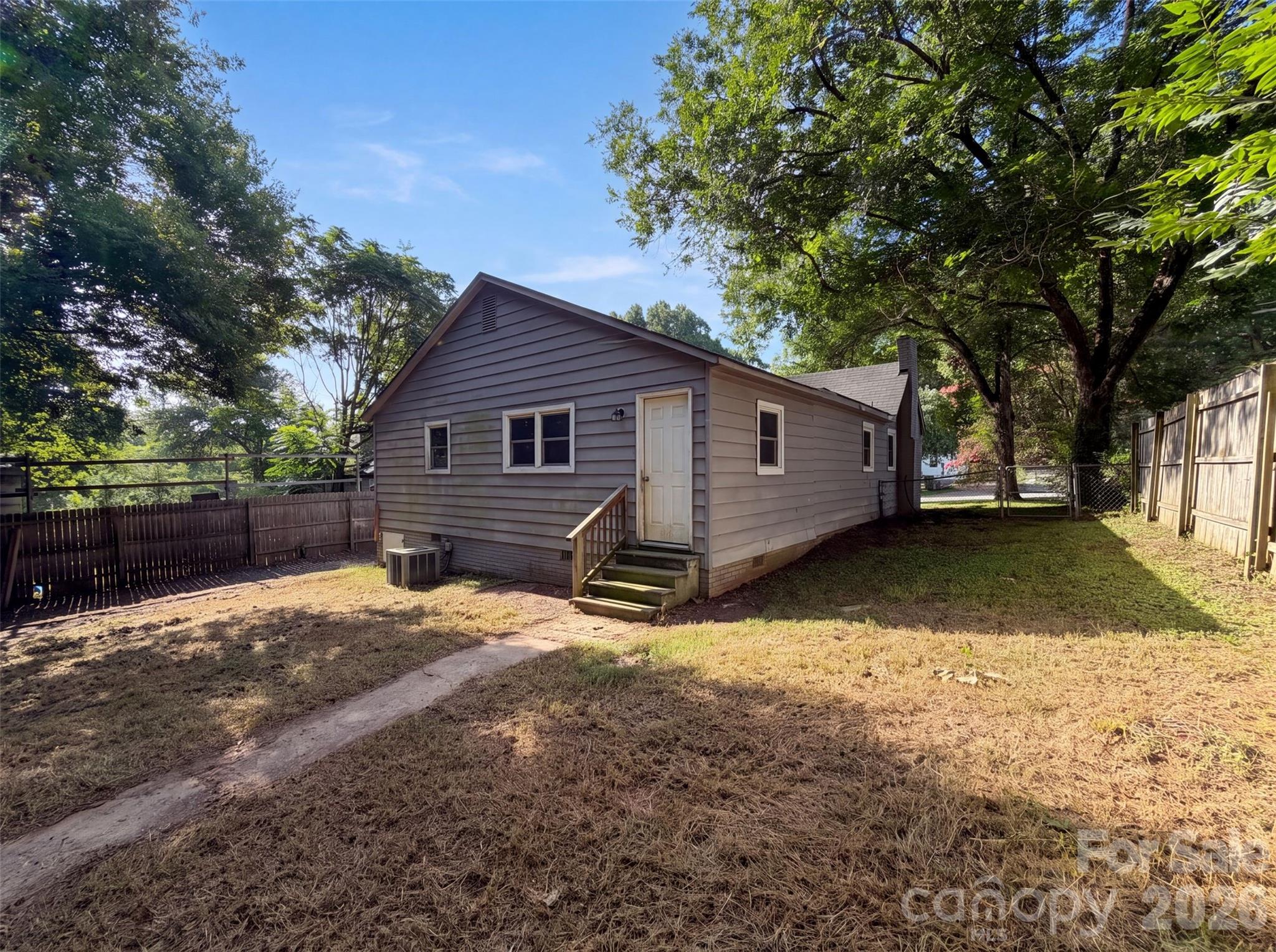 831 Fairview Street Property Photo 18