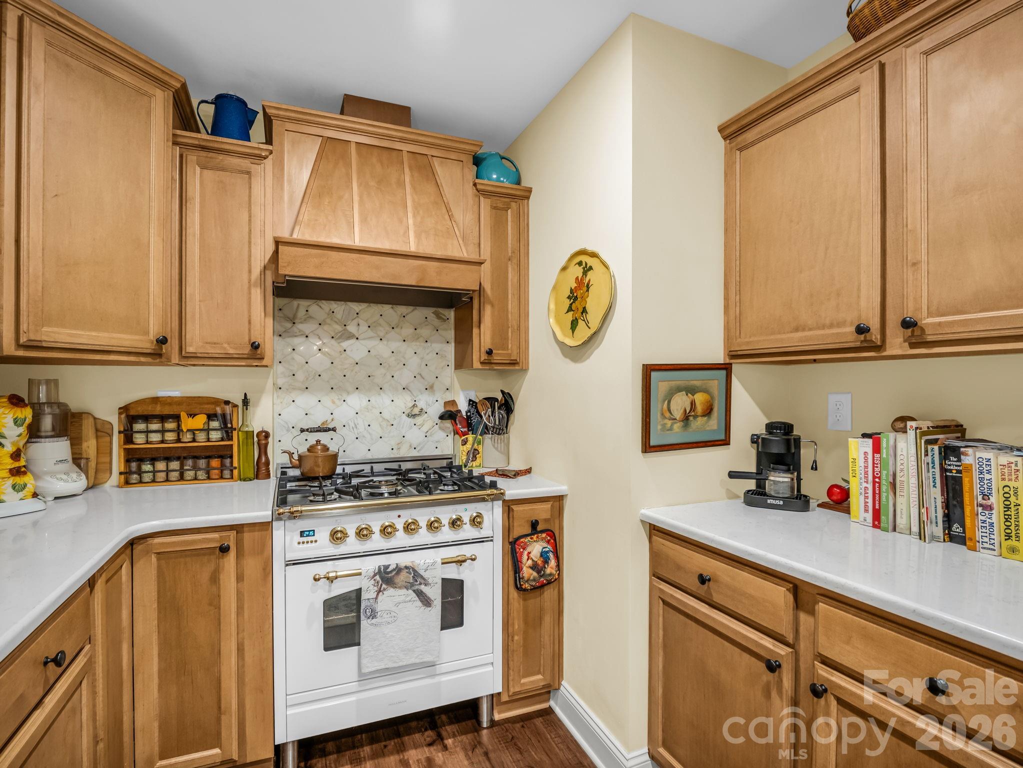 101 Plato Place Property Photo 11