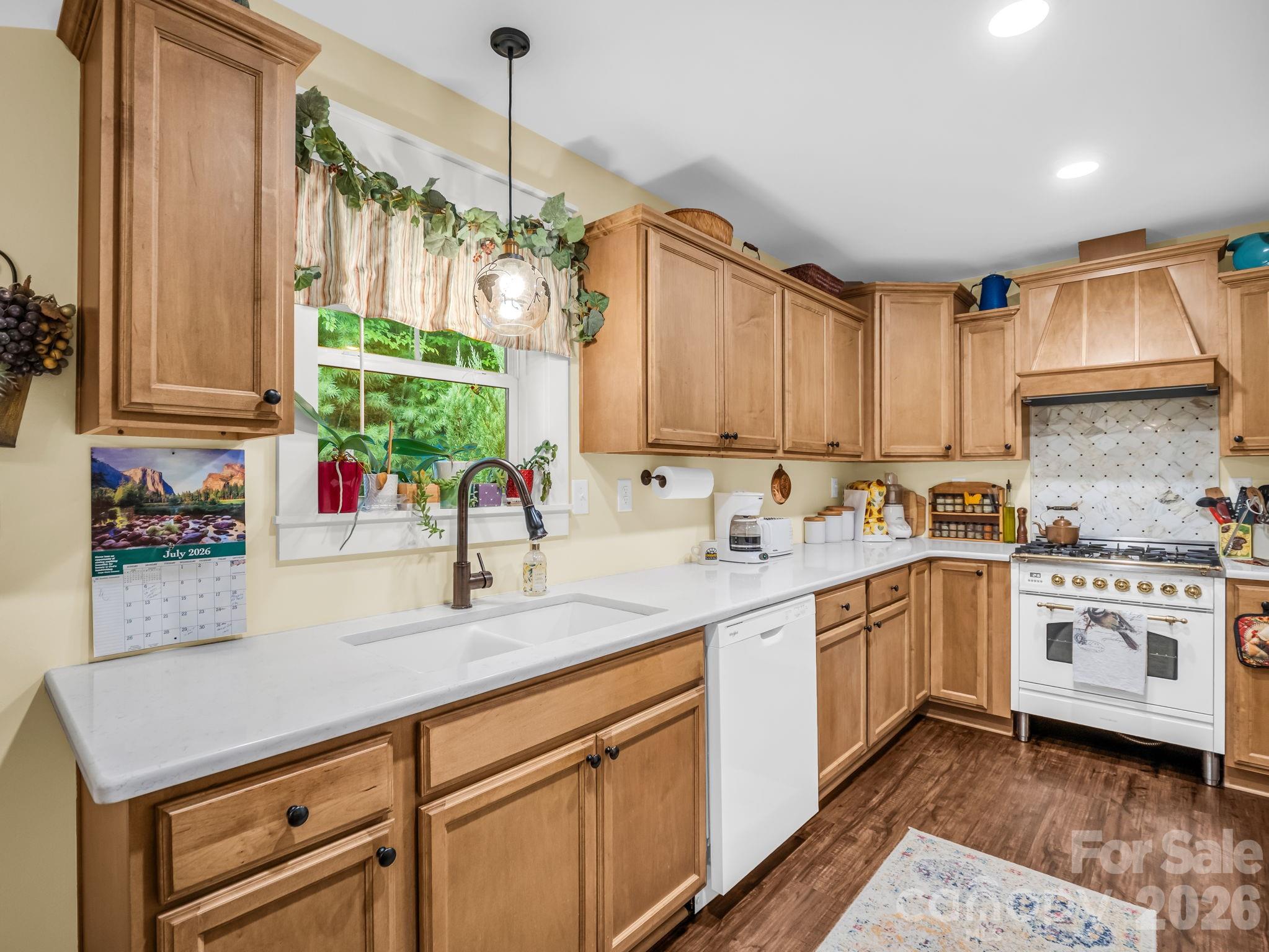101 Plato Place Property Photo 12