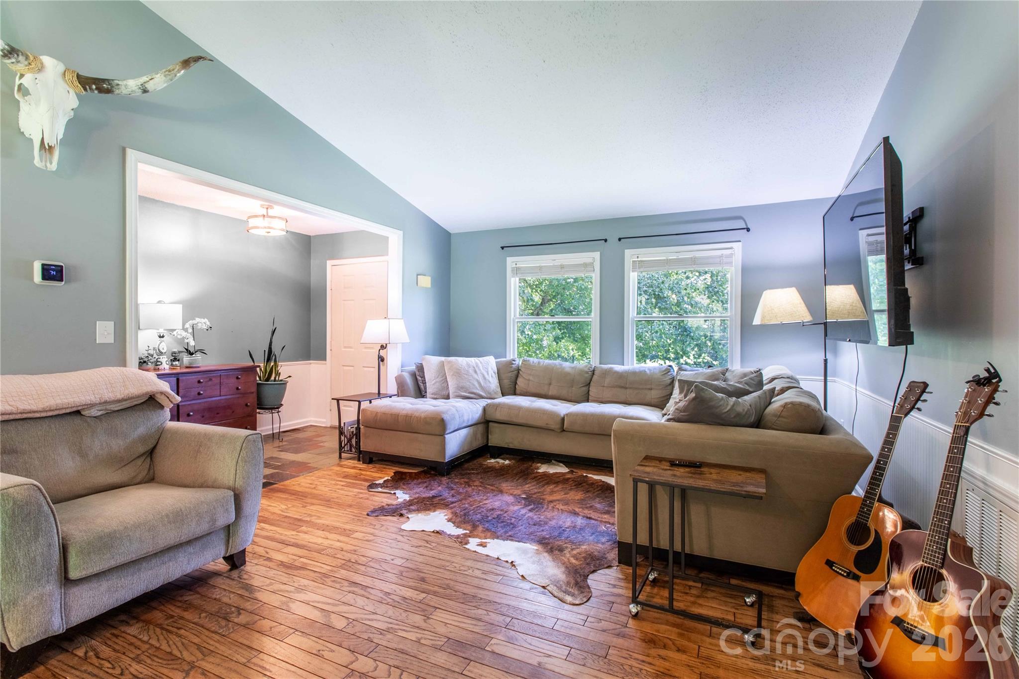 570 Flat Creek Valley Road Property Photo 8