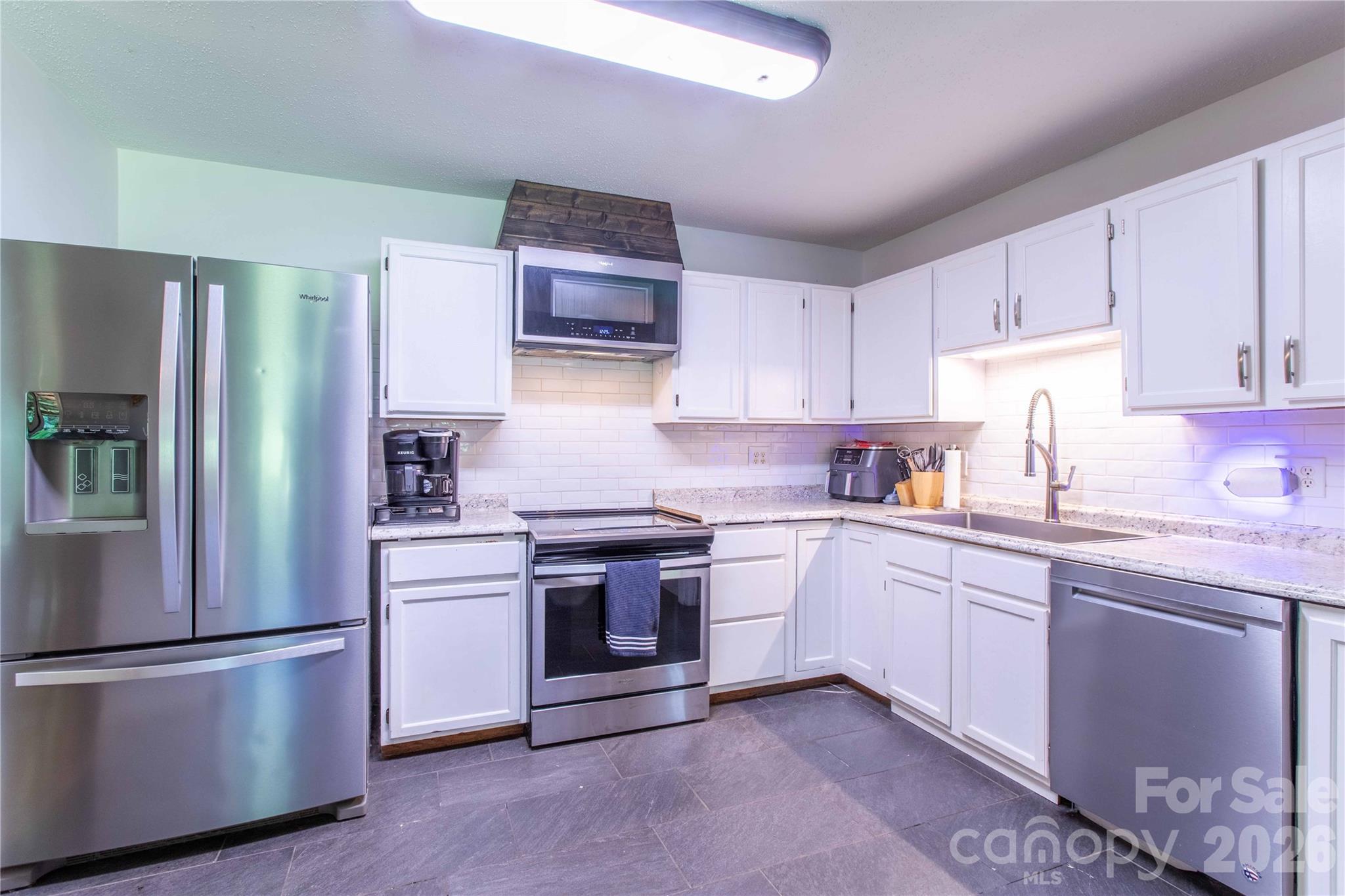570 Flat Creek Valley Road Property Photo 11
