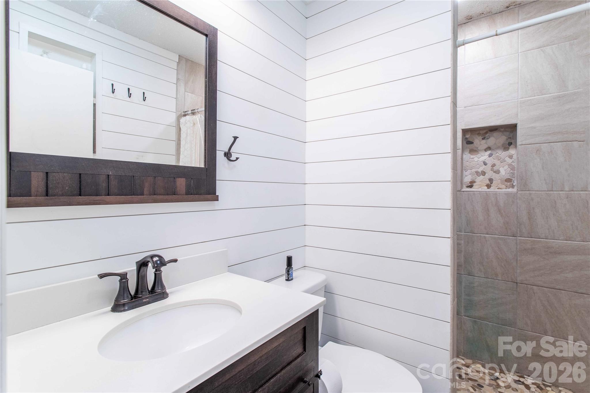 570 Flat Creek Valley Road Property Photo 23