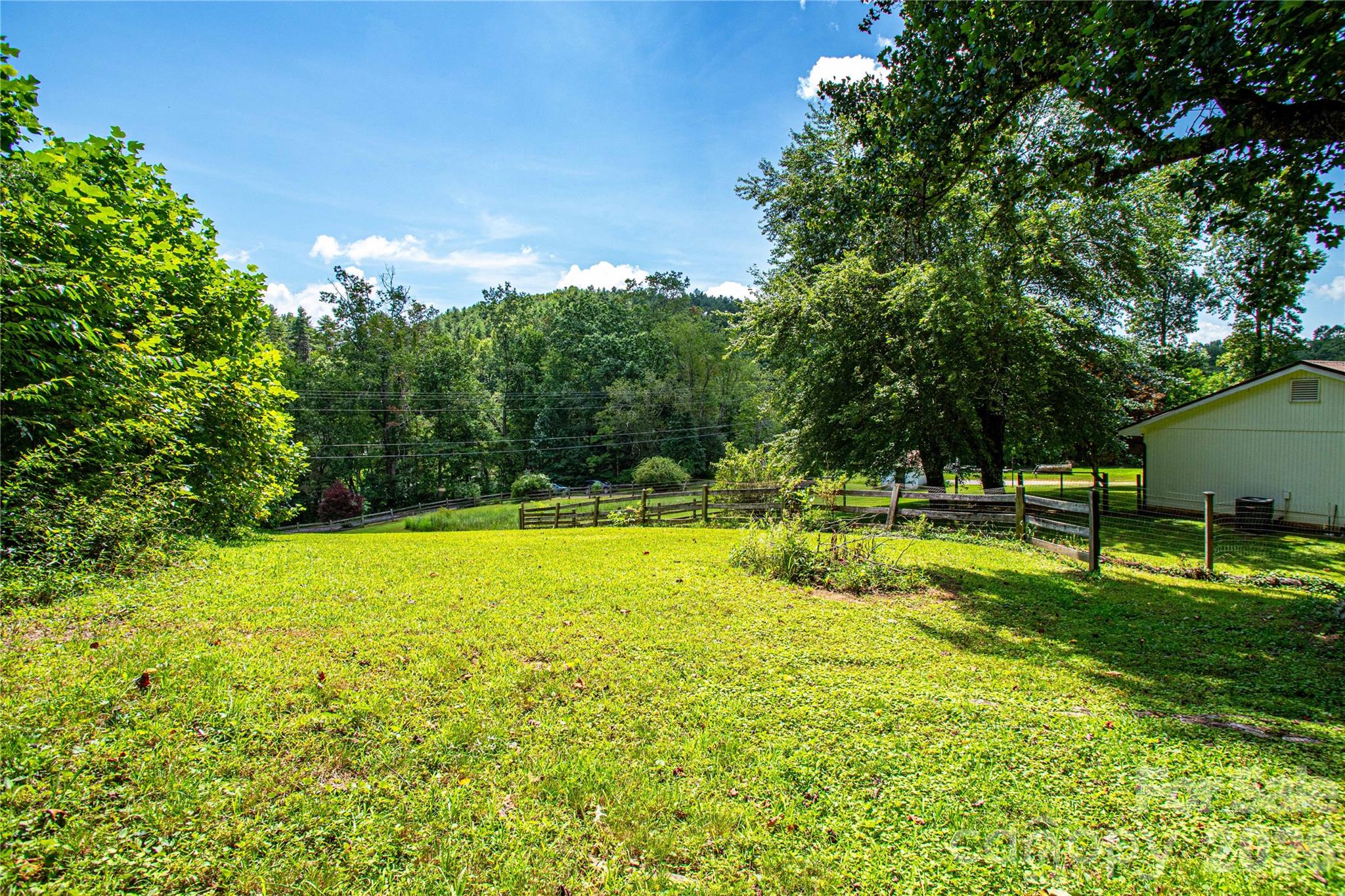570 Flat Creek Valley Road Property Photo 43