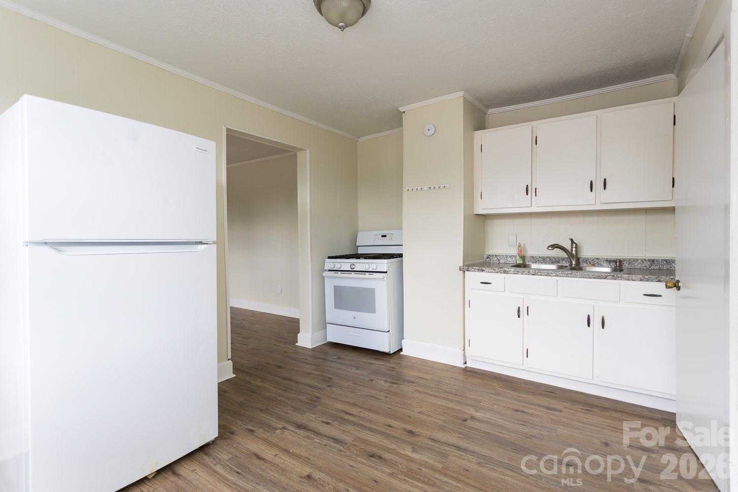 37 Water Street Property Photo 12