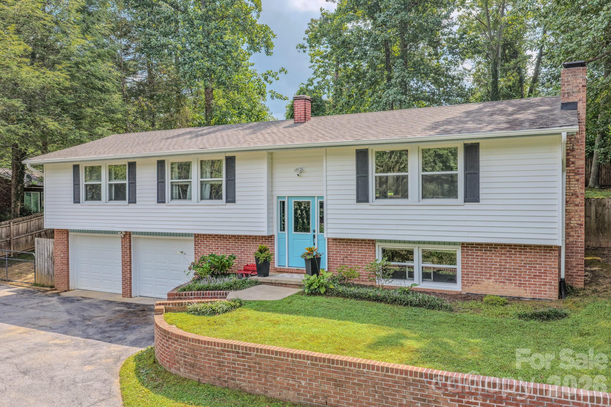 38 Ferenvilla Drive Property Photo 1
