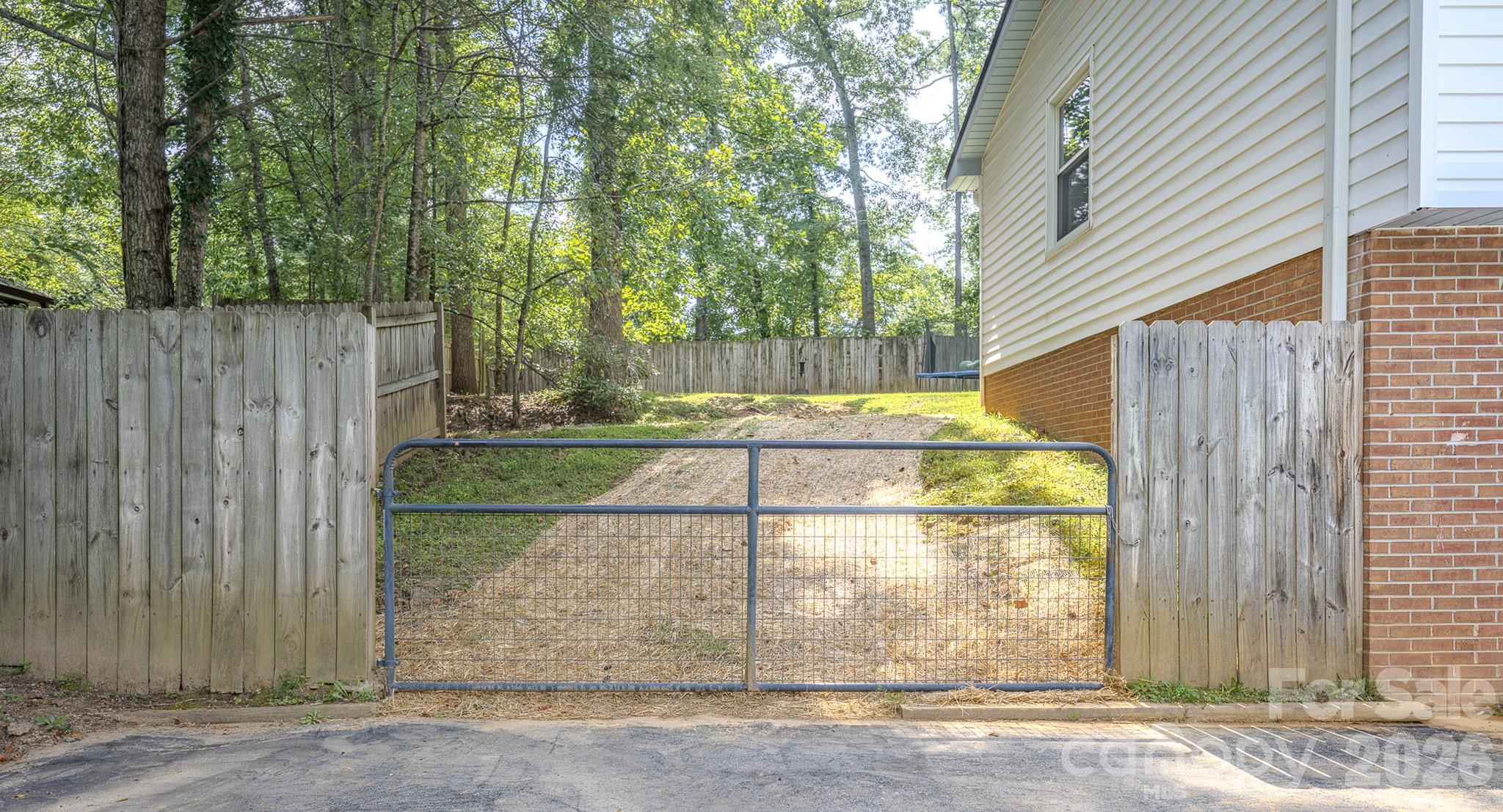 38 Ferenvilla Drive Property Photo 9