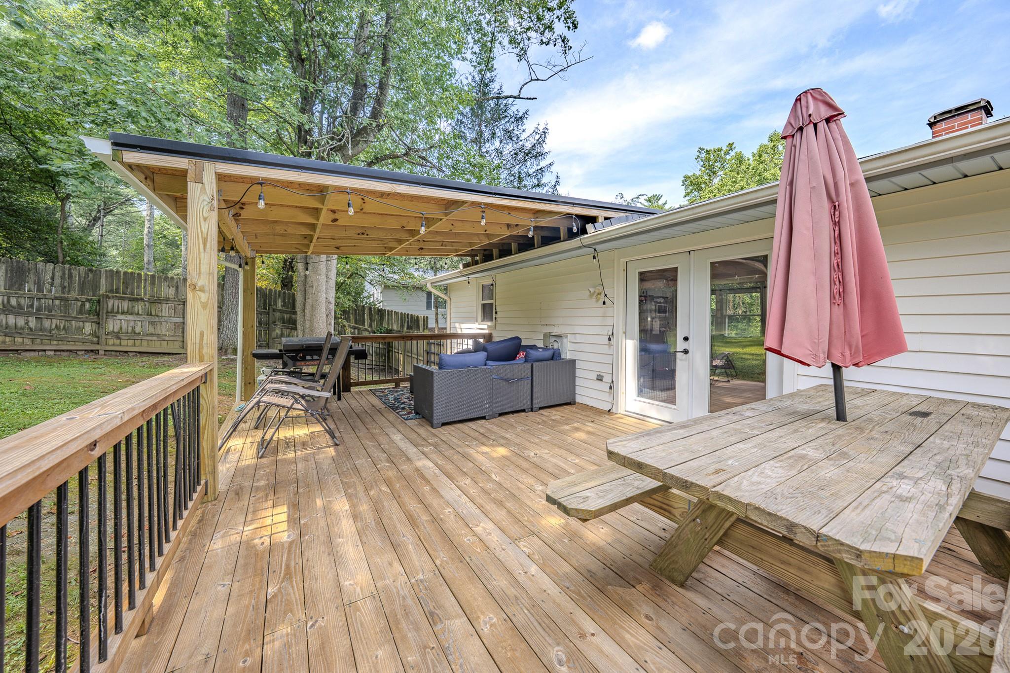 38 Ferenvilla Drive Property Photo 11