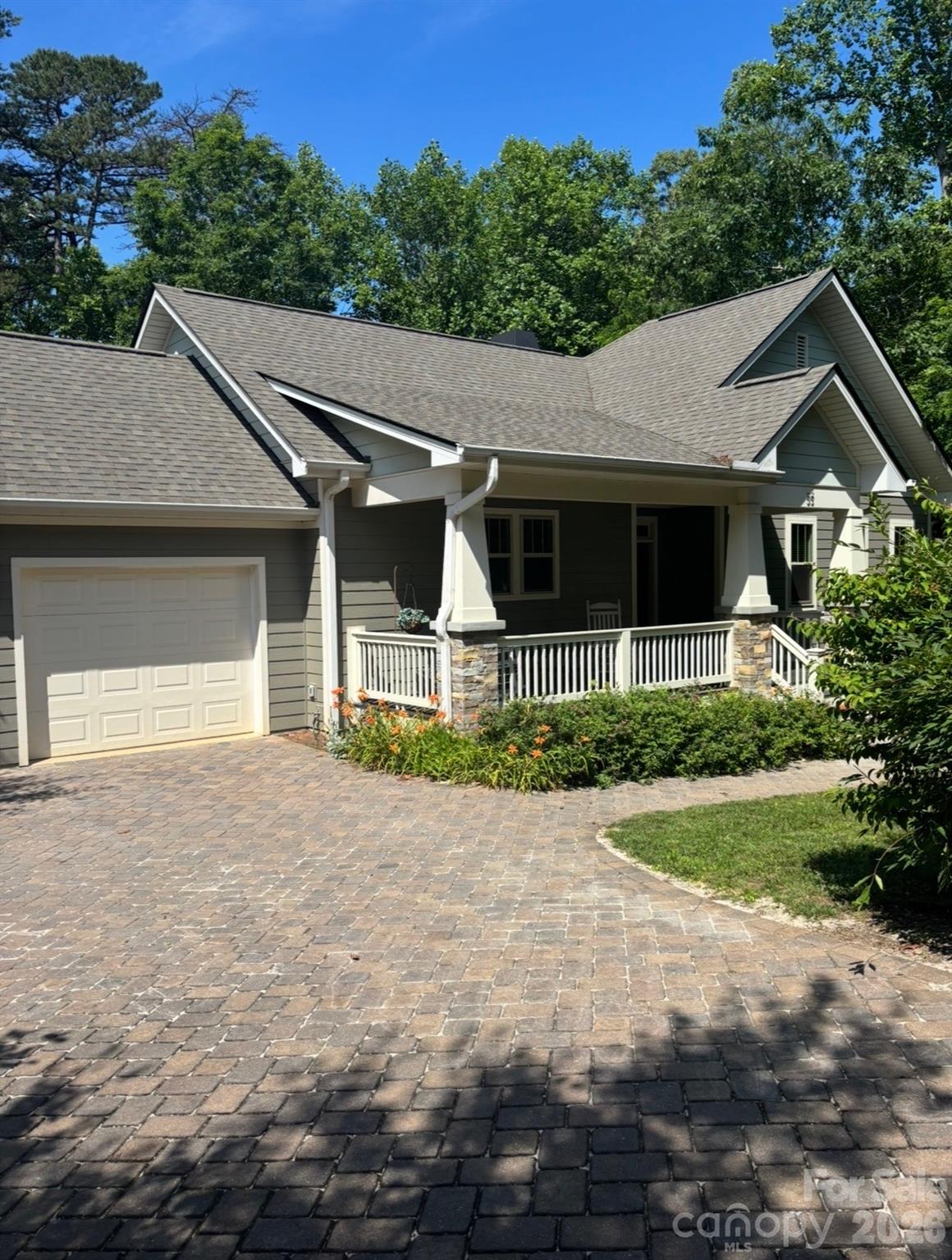 33 Gray Duster Circle Property Photo 1