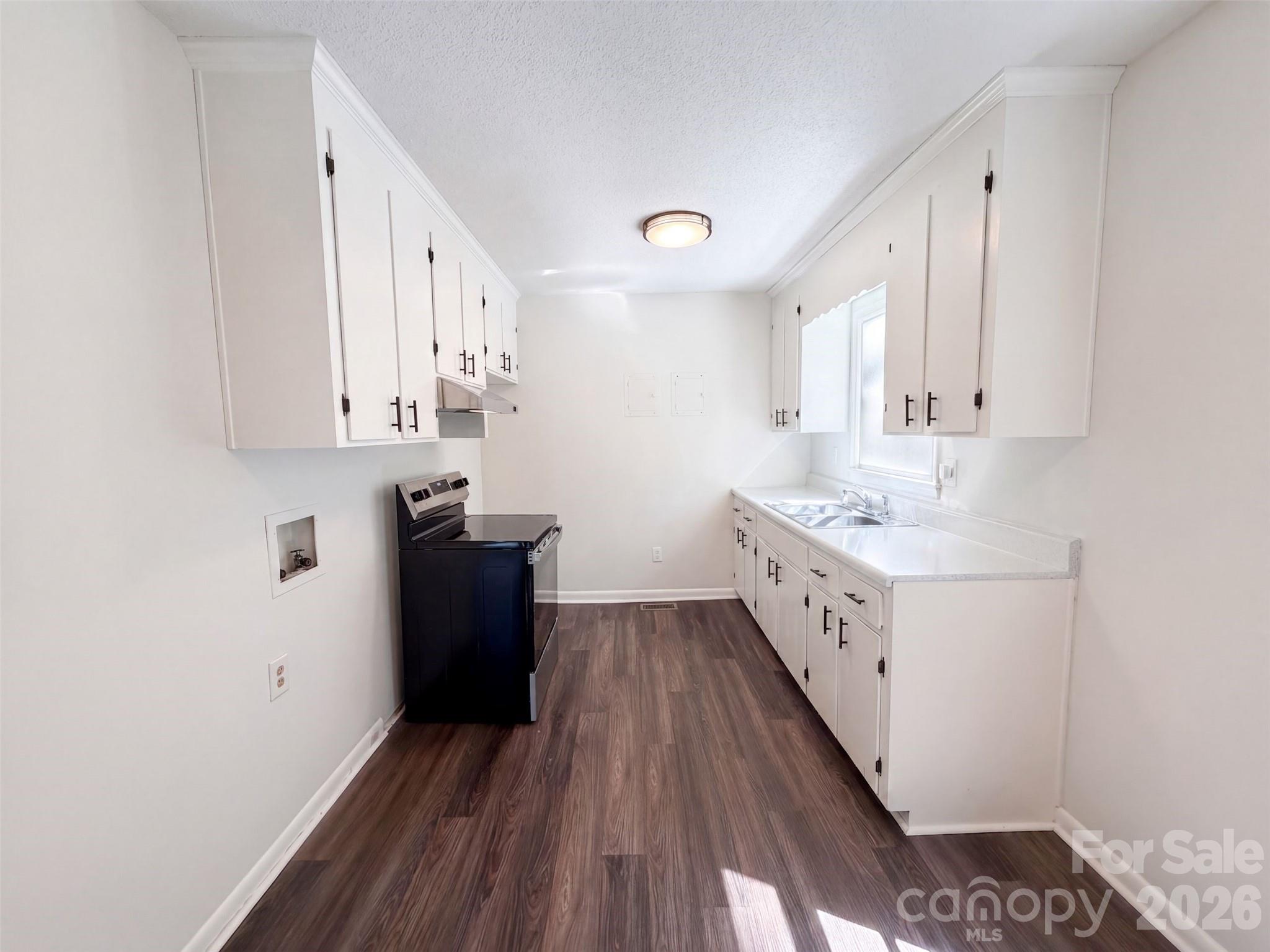 107 Autumn Place Property Photo 6