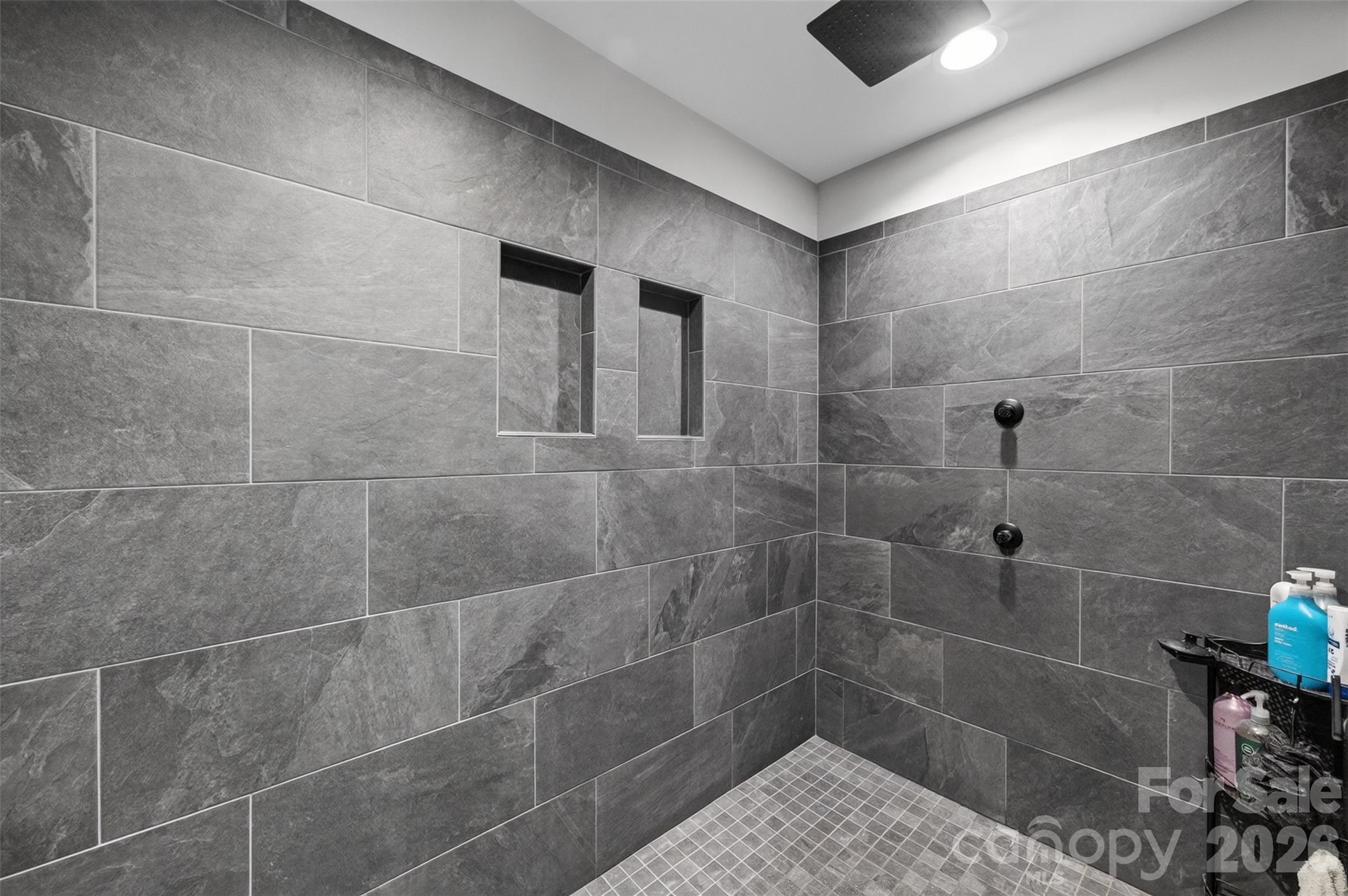 4807 Stratford Lane 26 Property Photo 32