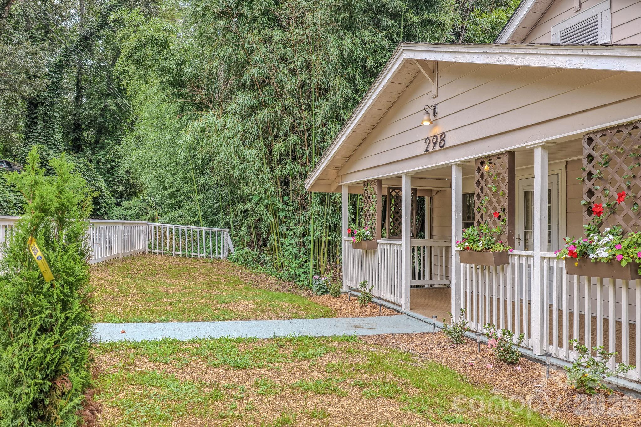 298 State Street Property Photo 4