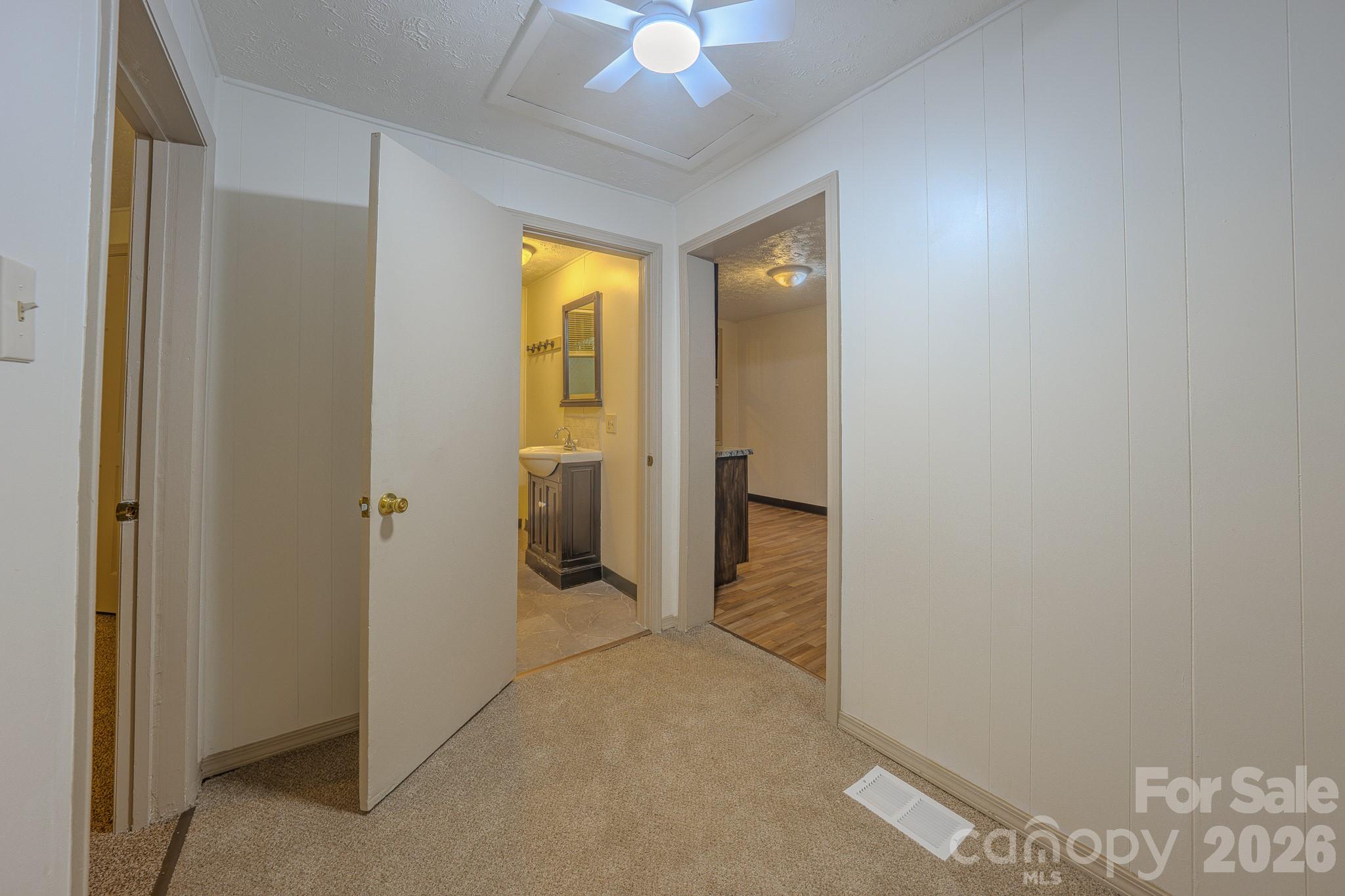 298 State Street Property Photo 15