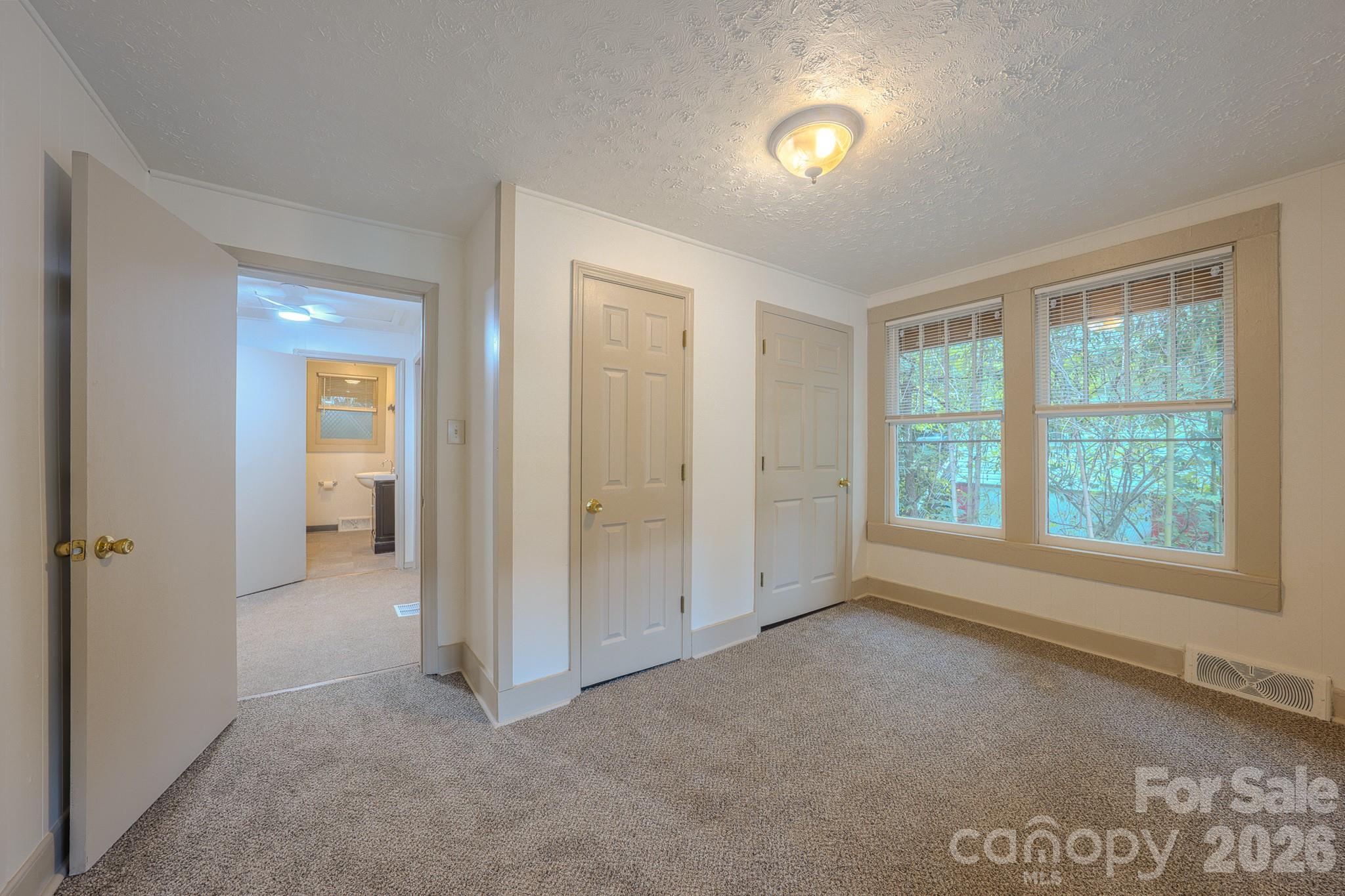 298 State Street Property Photo 17