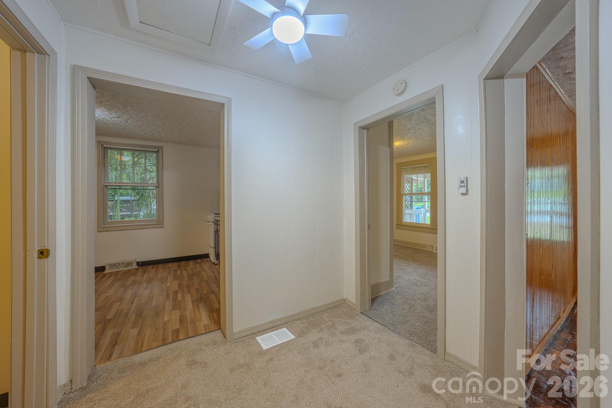 298 State Street Property Photo 28
