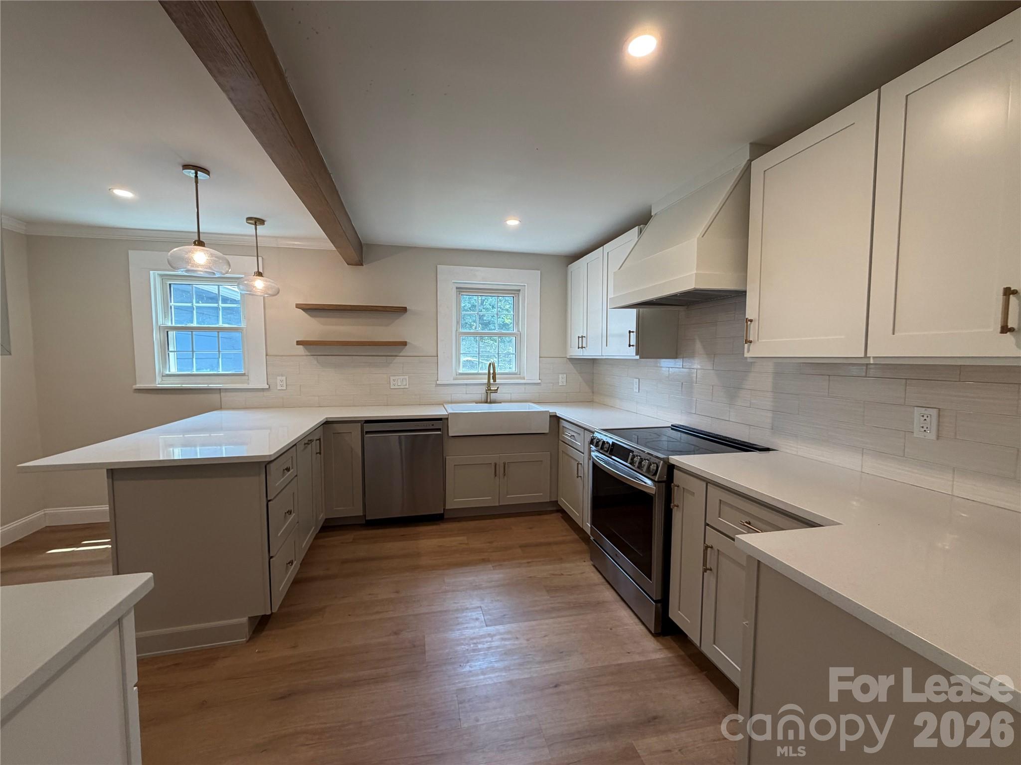 4318 Raney Way Property Photo 6