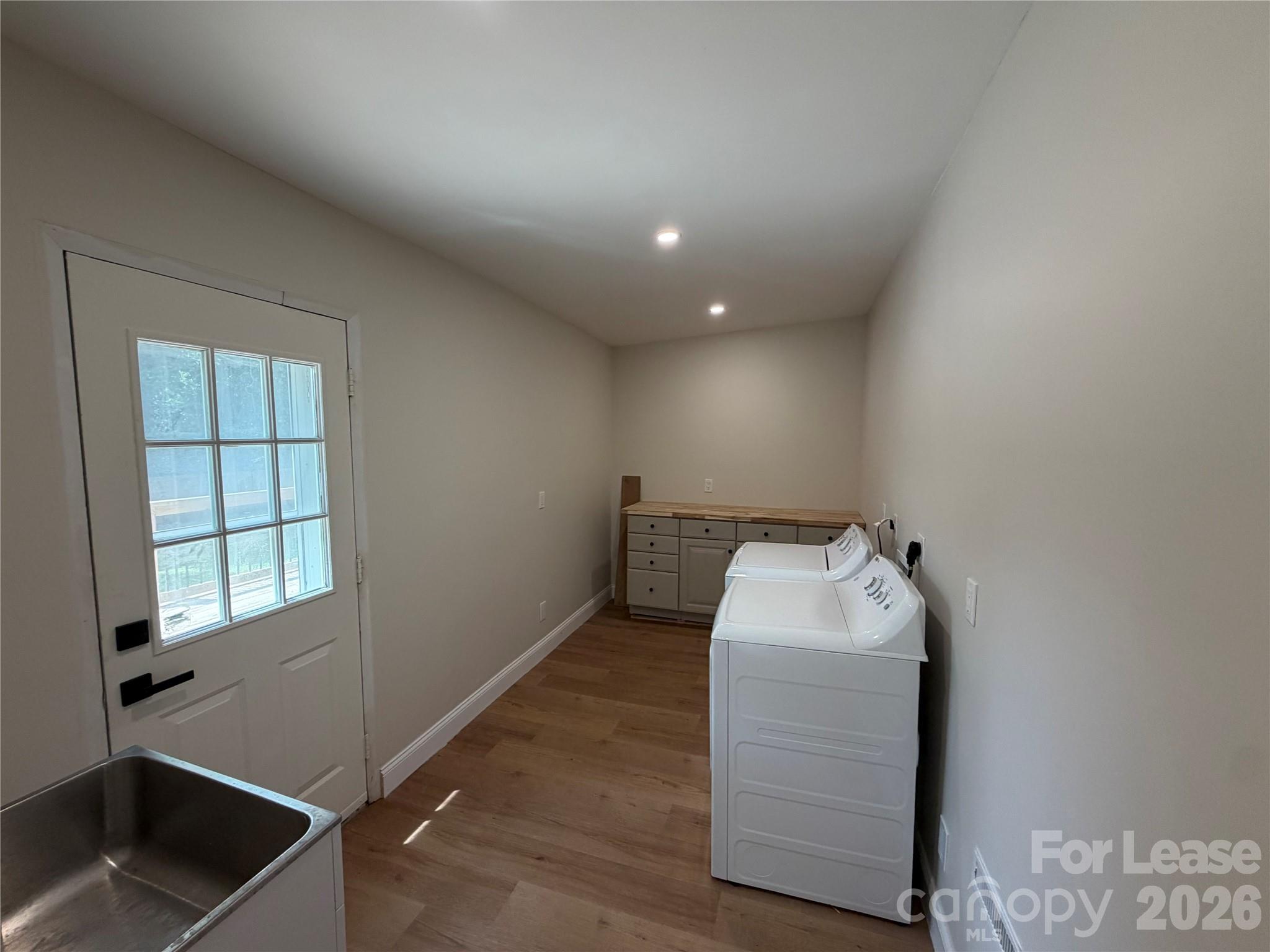 4318 Raney Way Property Photo 7
