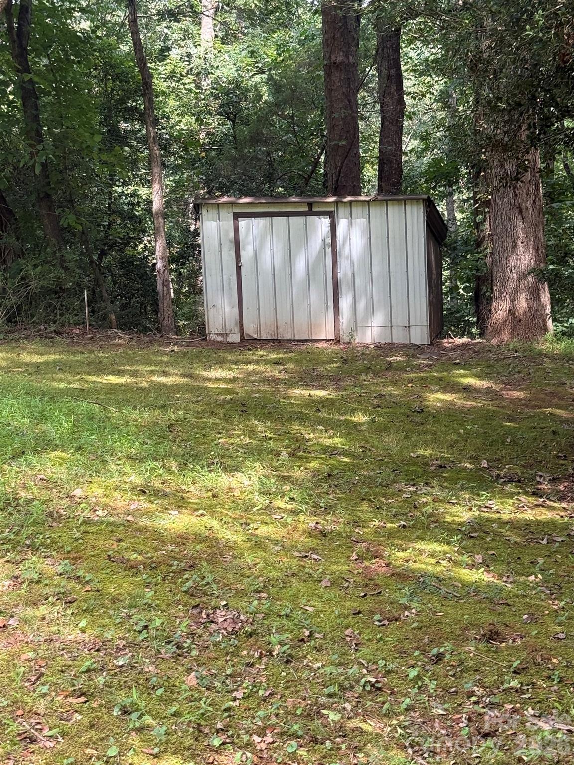 2015 39th Avenue Property Photo 5