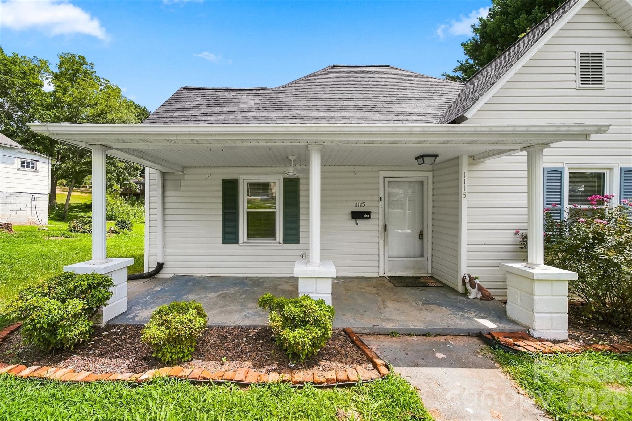 1115 Lenoir Avenue Property Photo 2