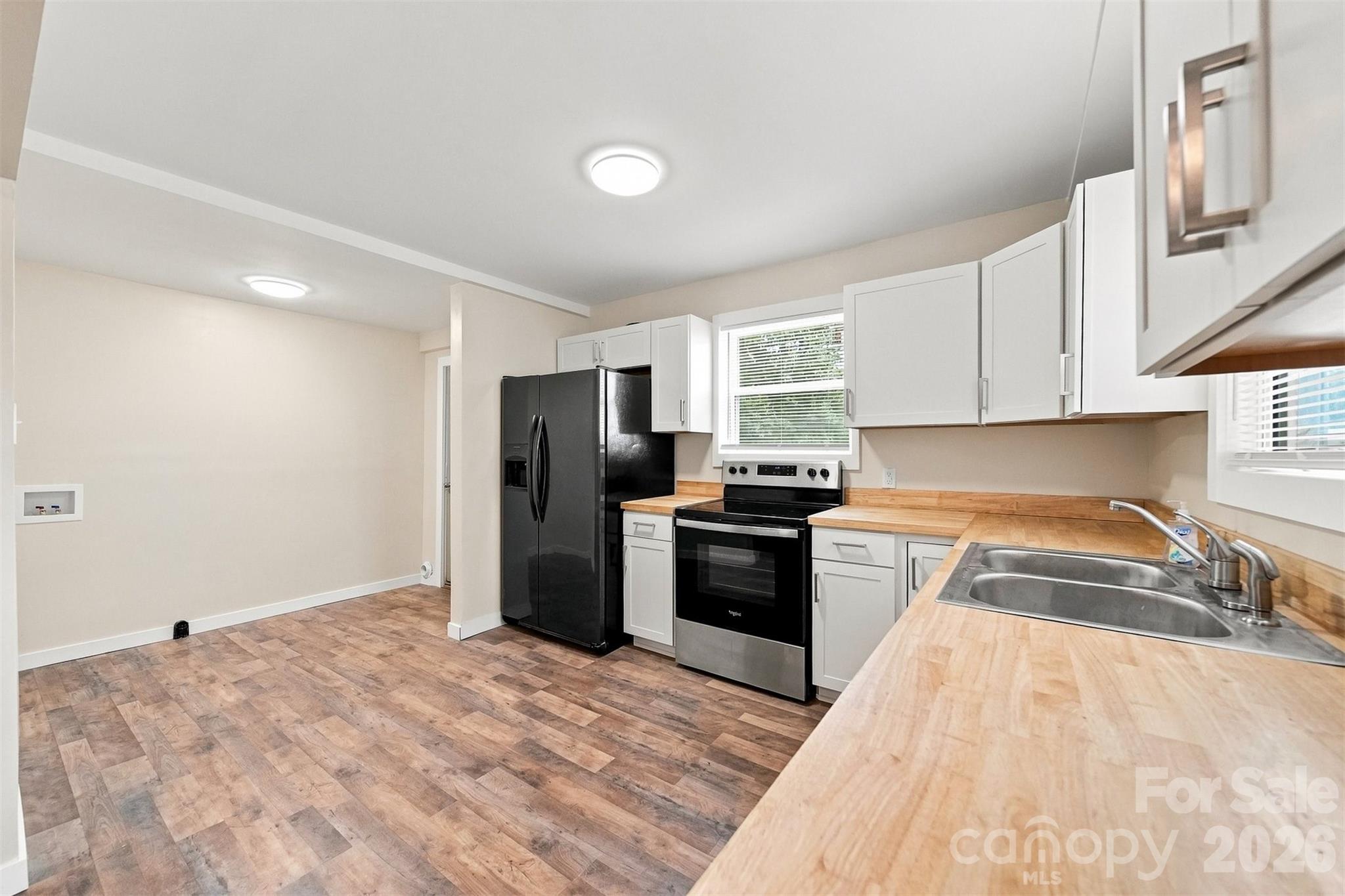 1115 Lenoir Avenue Property Photo 8