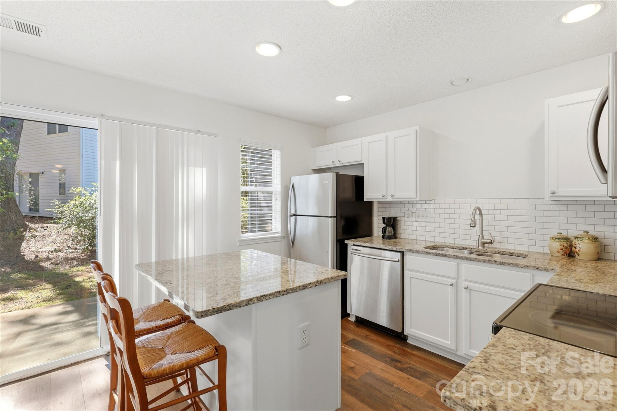 6720 Cypress Tree Lane Property Photo 10