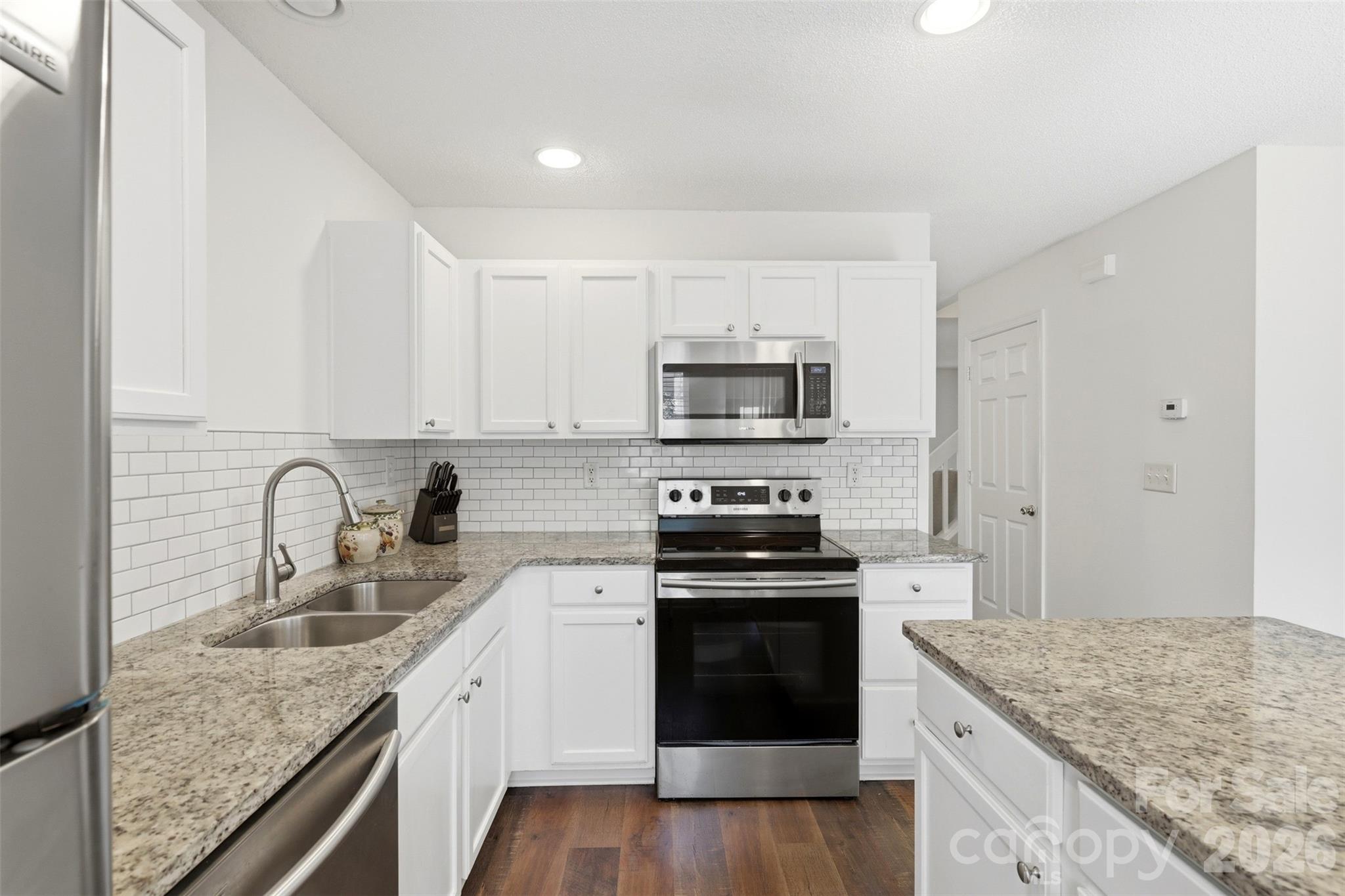 6720 Cypress Tree Lane Property Photo 13