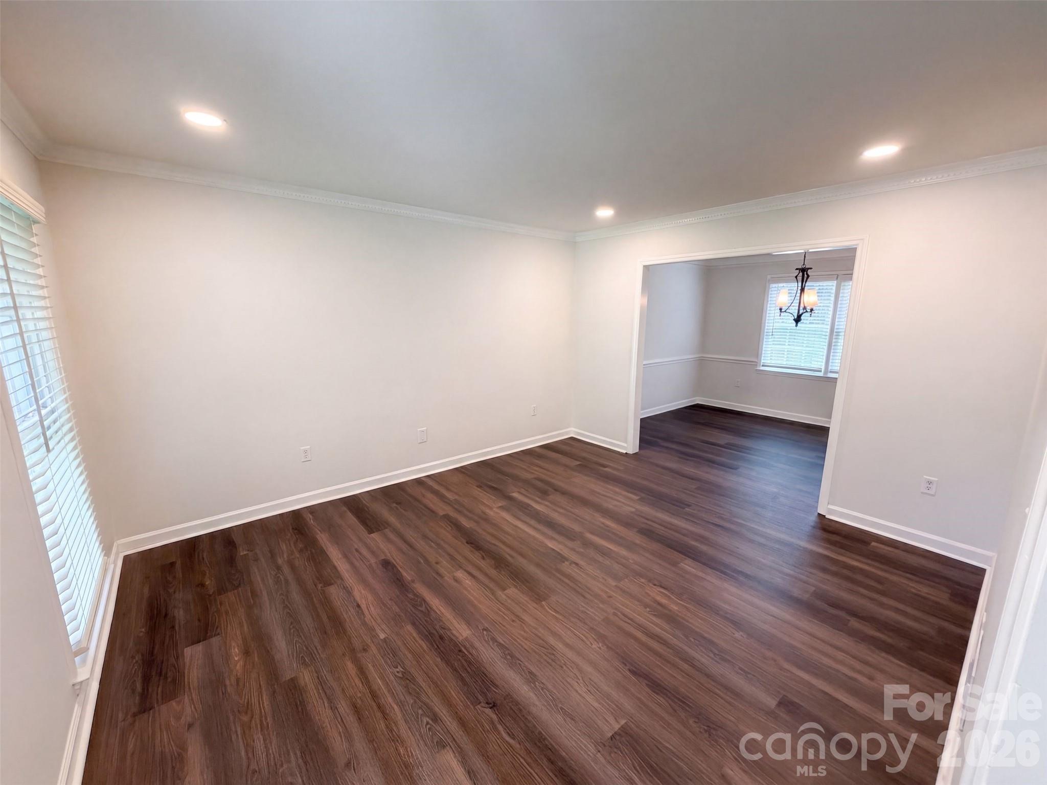 6735 Carmel Hills Drive Property Photo 3