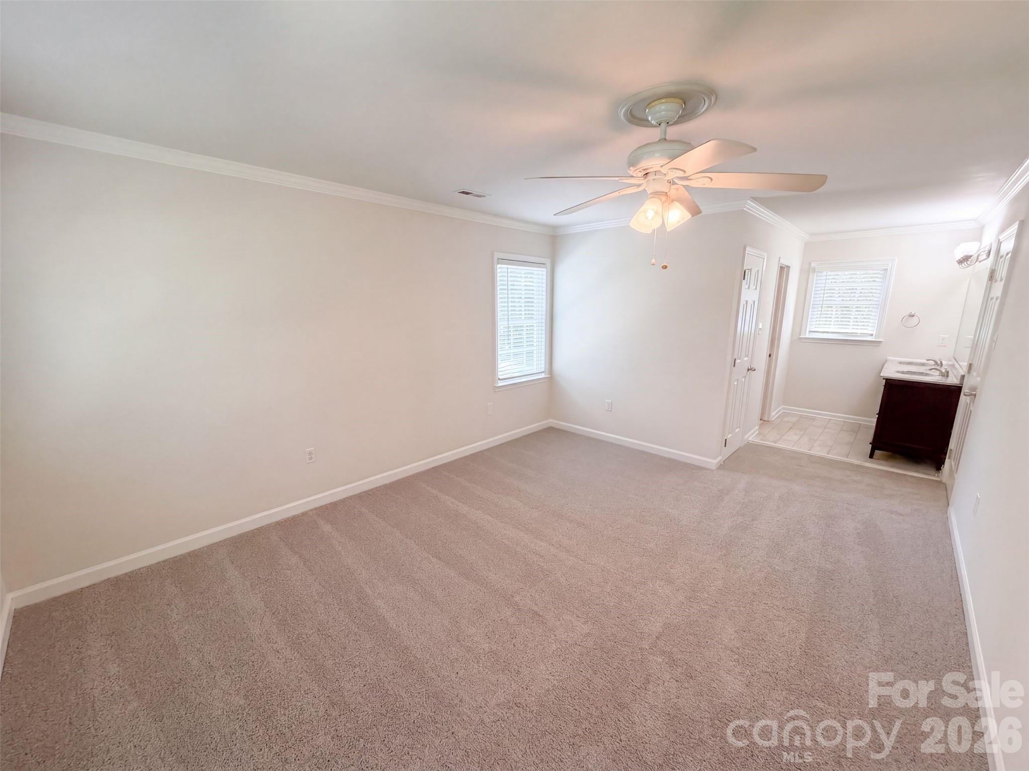 6735 Carmel Hills Drive Property Photo 4