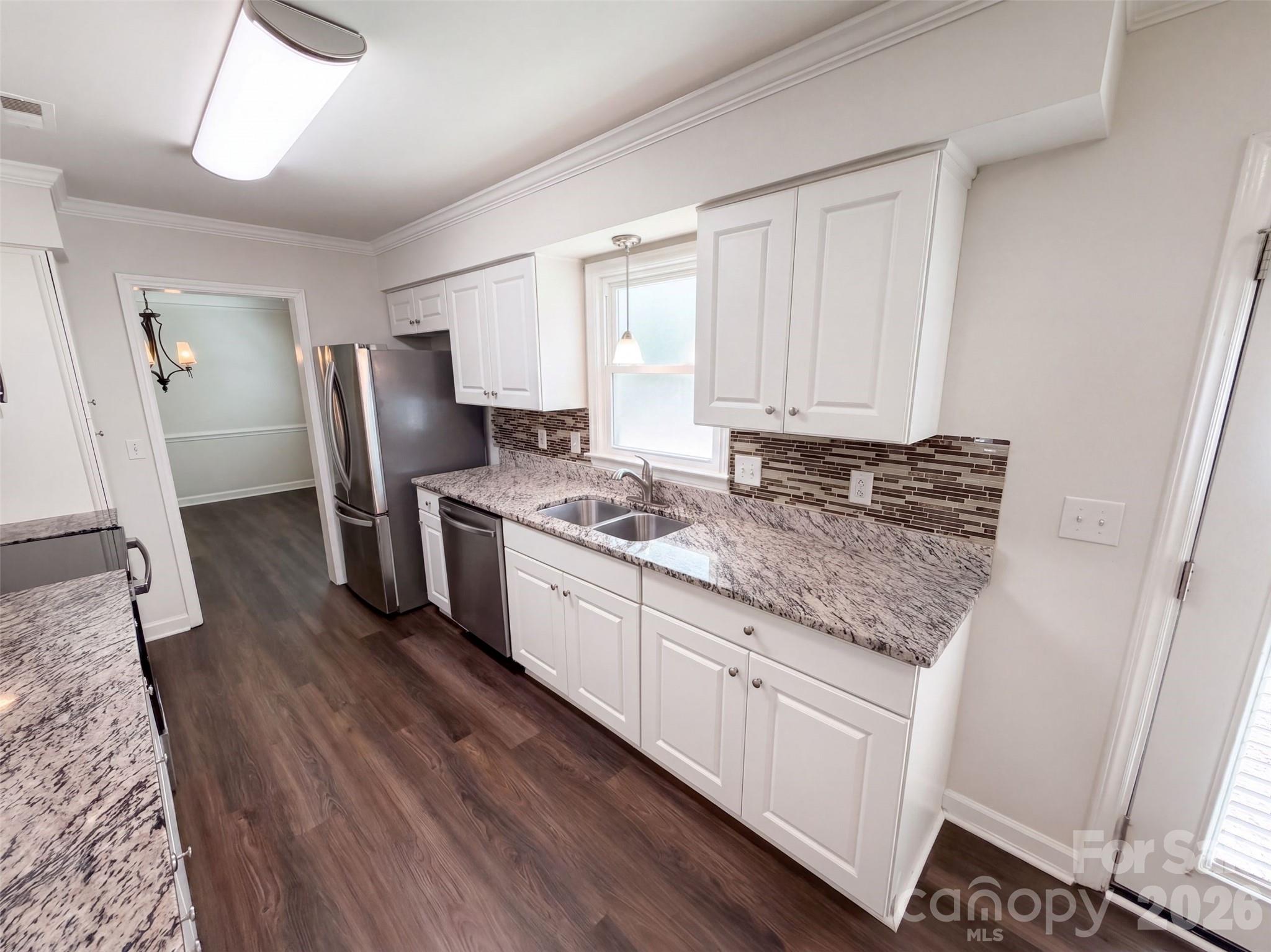 6735 Carmel Hills Drive Property Photo 16