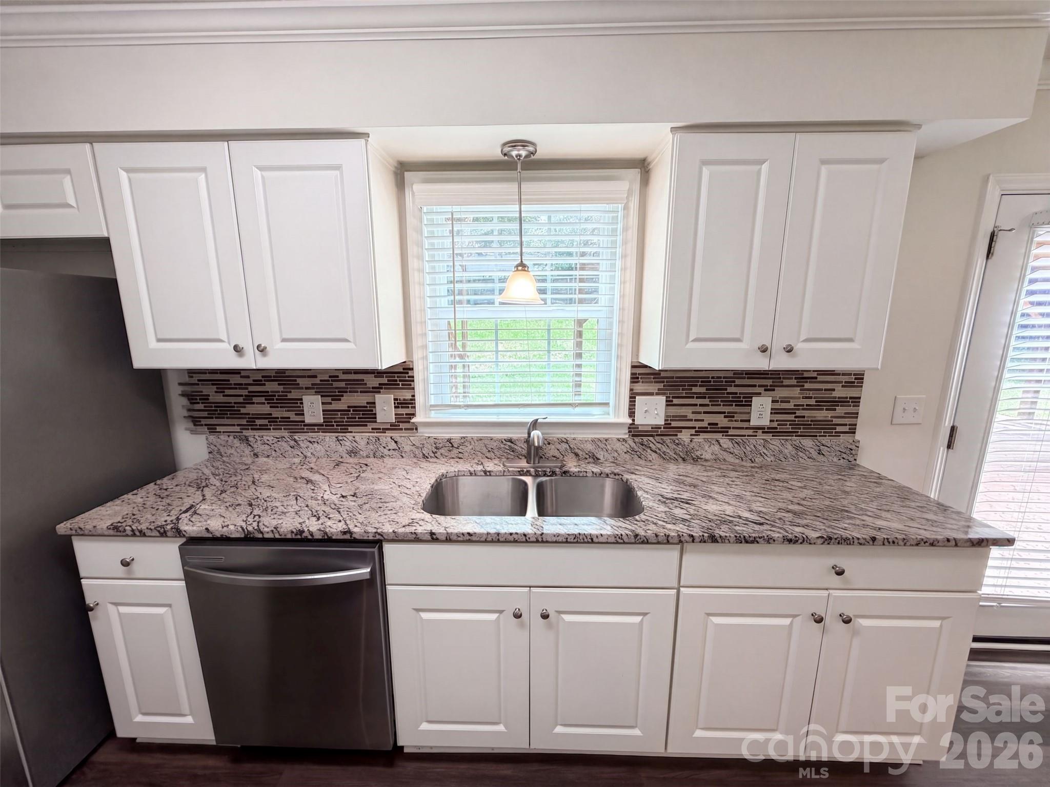 6735 Carmel Hills Drive Property Photo 18