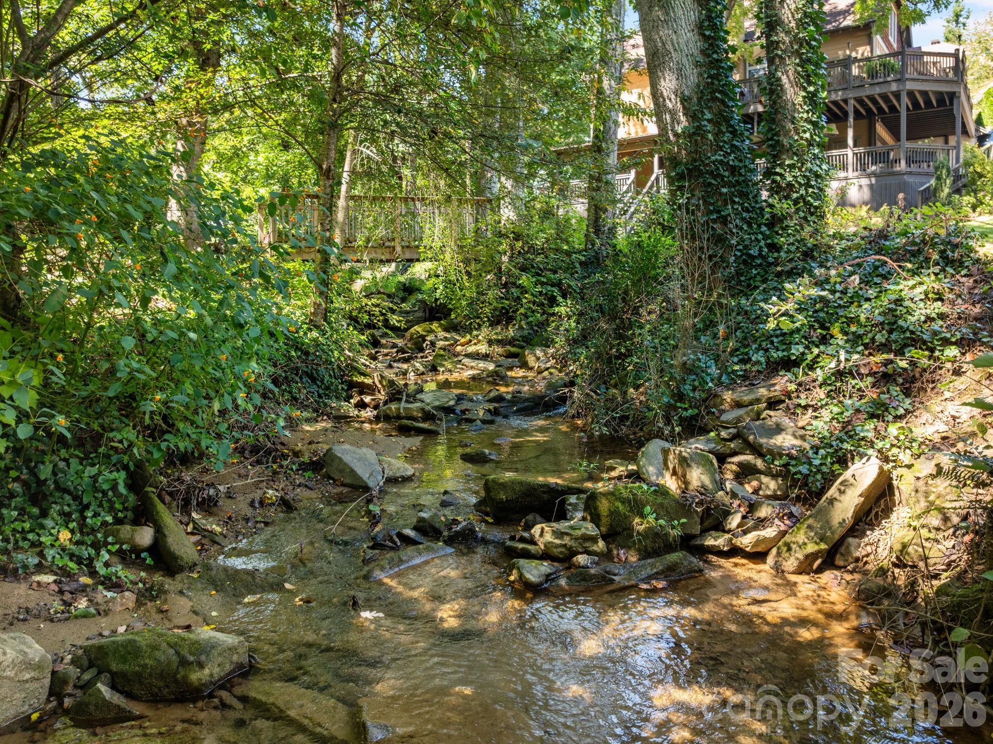 18 Oak Springs Drive Property Photo 1
