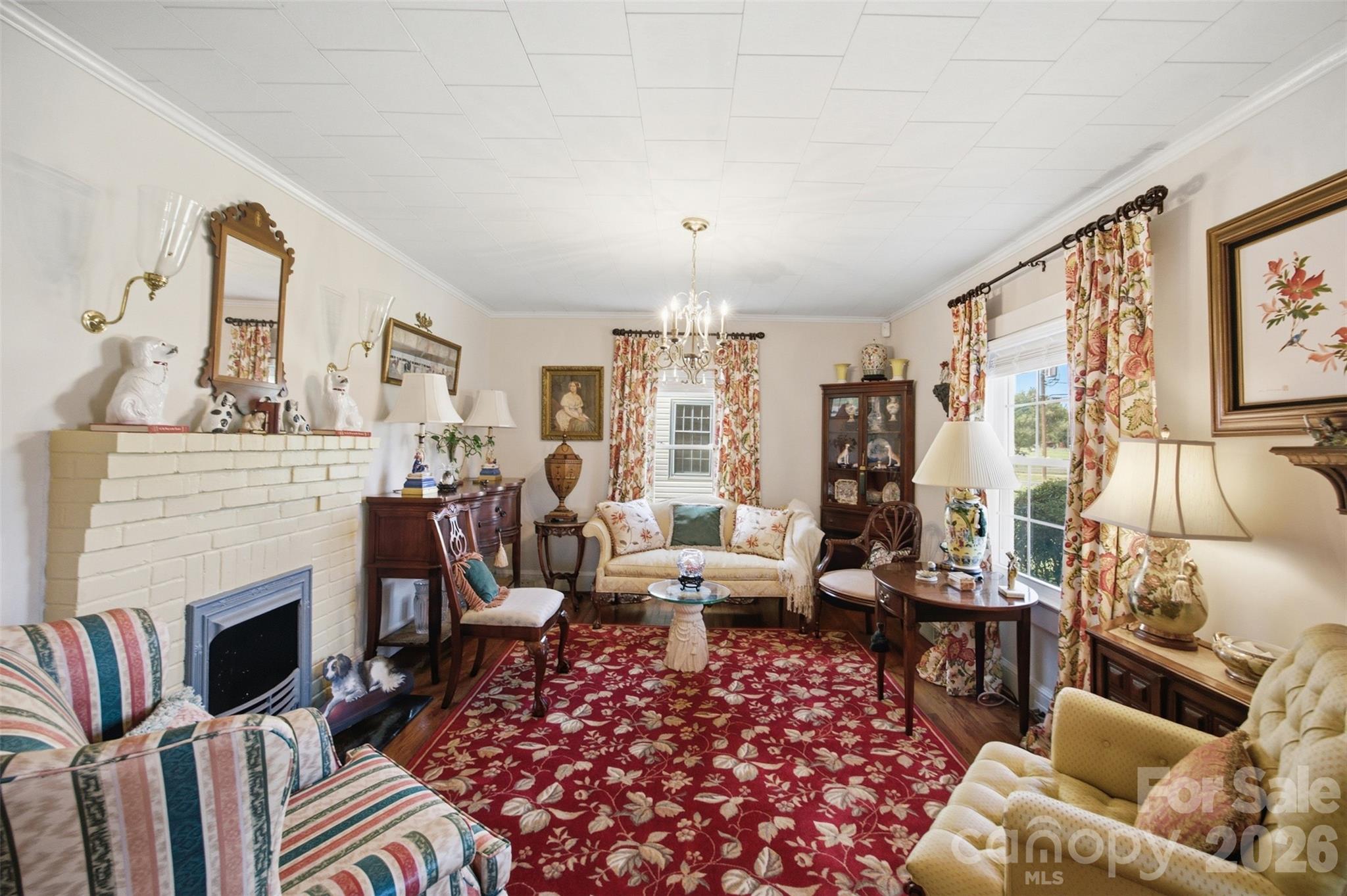 204 Memorial Drive Property Photo 4