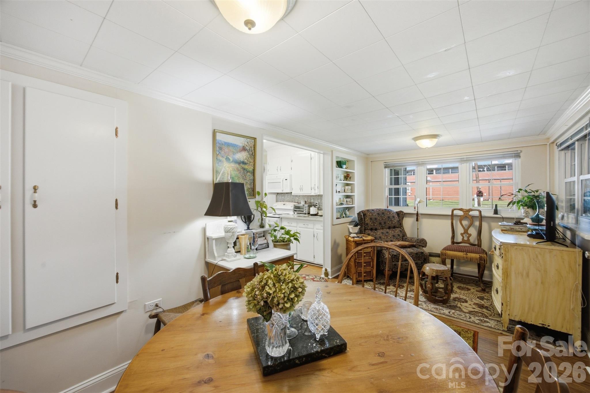 204 Memorial Drive Property Photo 9